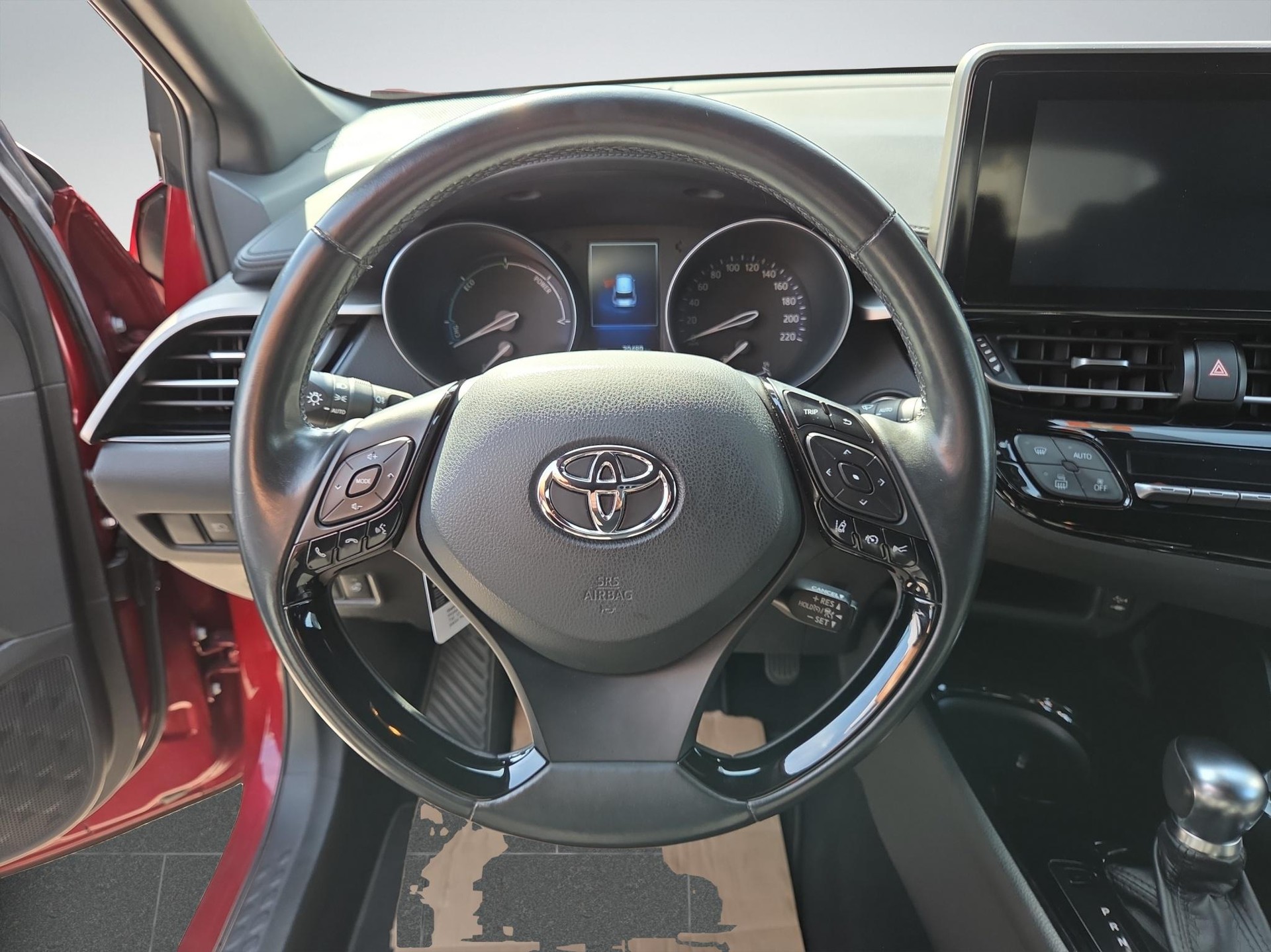 TOYOTA C-HR 1.8 VVTi HSD Trend-image-9