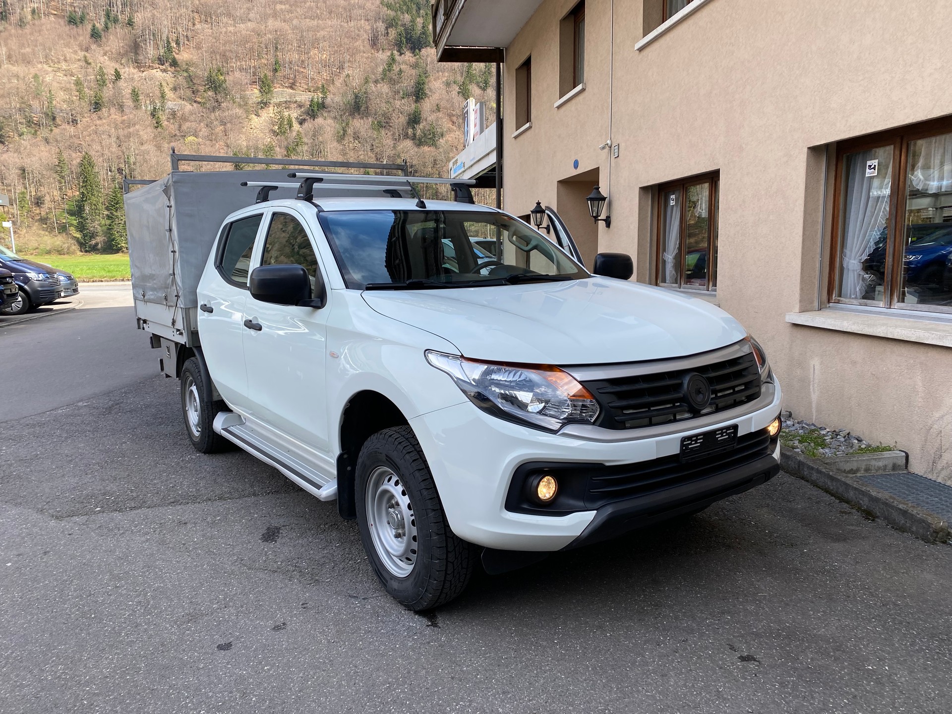 MITSUBISHI L 200 2.4 Value Double Cab-image-13