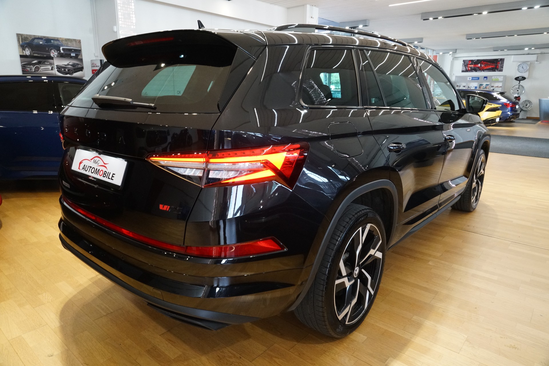 SKODA Kodiaq 2.0 TSI 4x4 RS 7-Sitzer-image-5