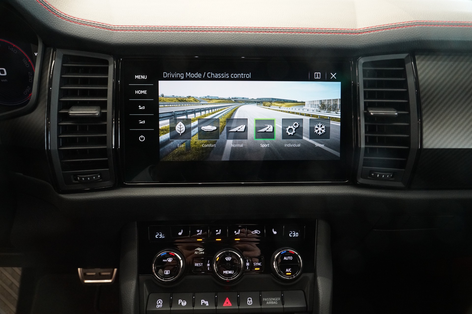 SKODA Kodiaq 2.0 TSI 4x4 RS 7-Sitzer-image-17