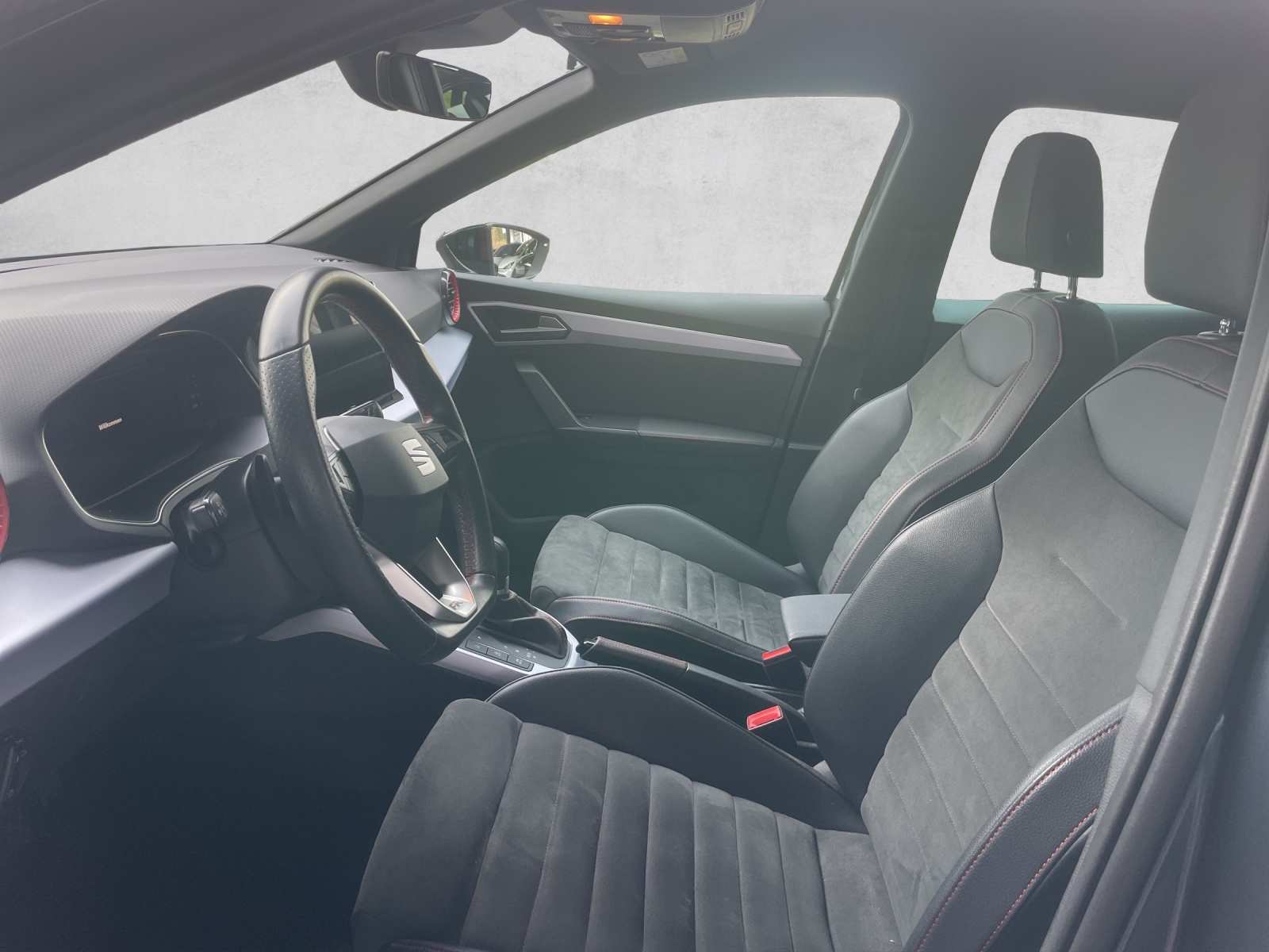 SEAT Arona 1.0 TSI Eco Hola FR DSG-image-8