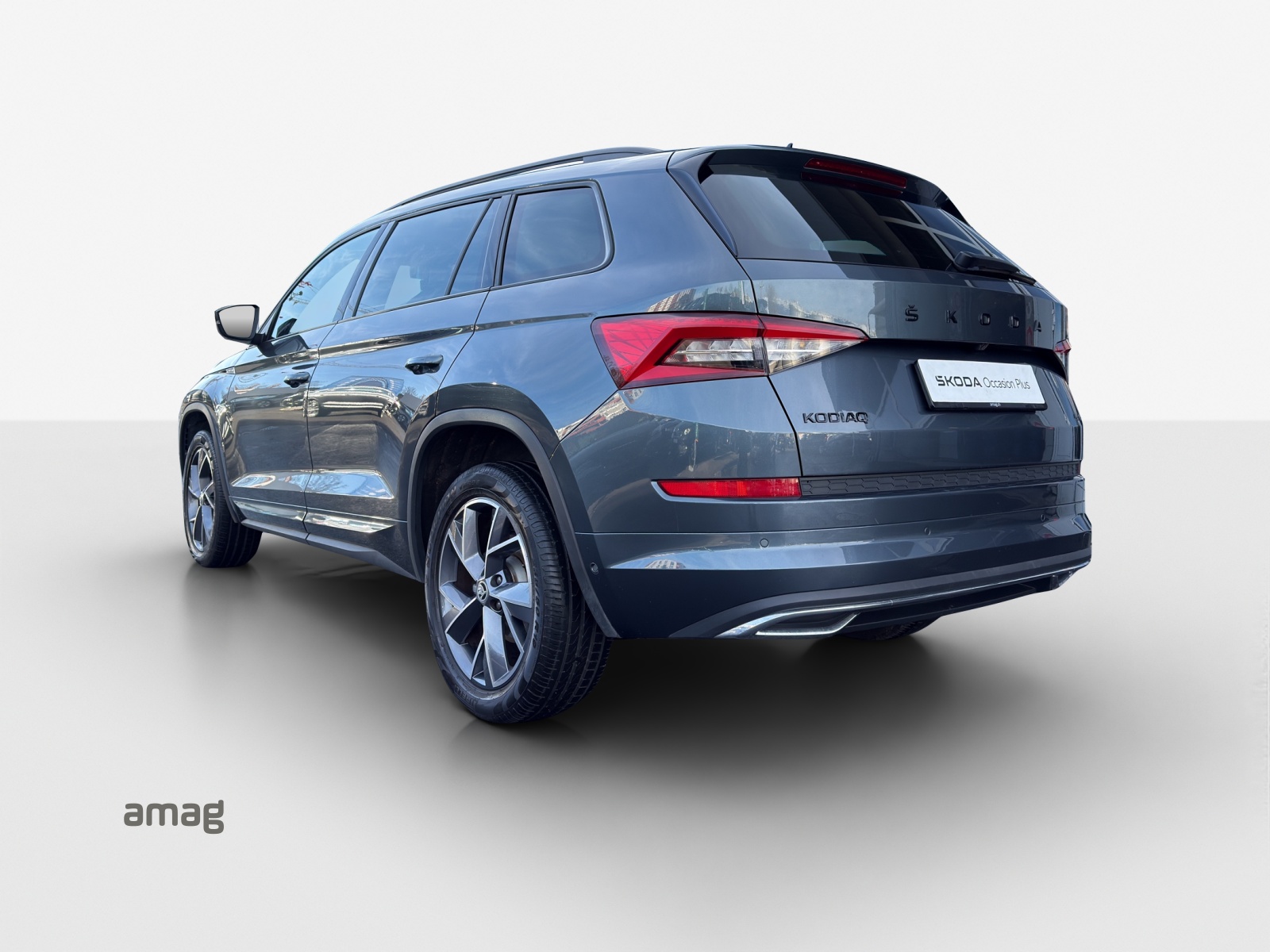 SKODA Kodiaq 2.0 TSI 4x4 SportLine-image-2