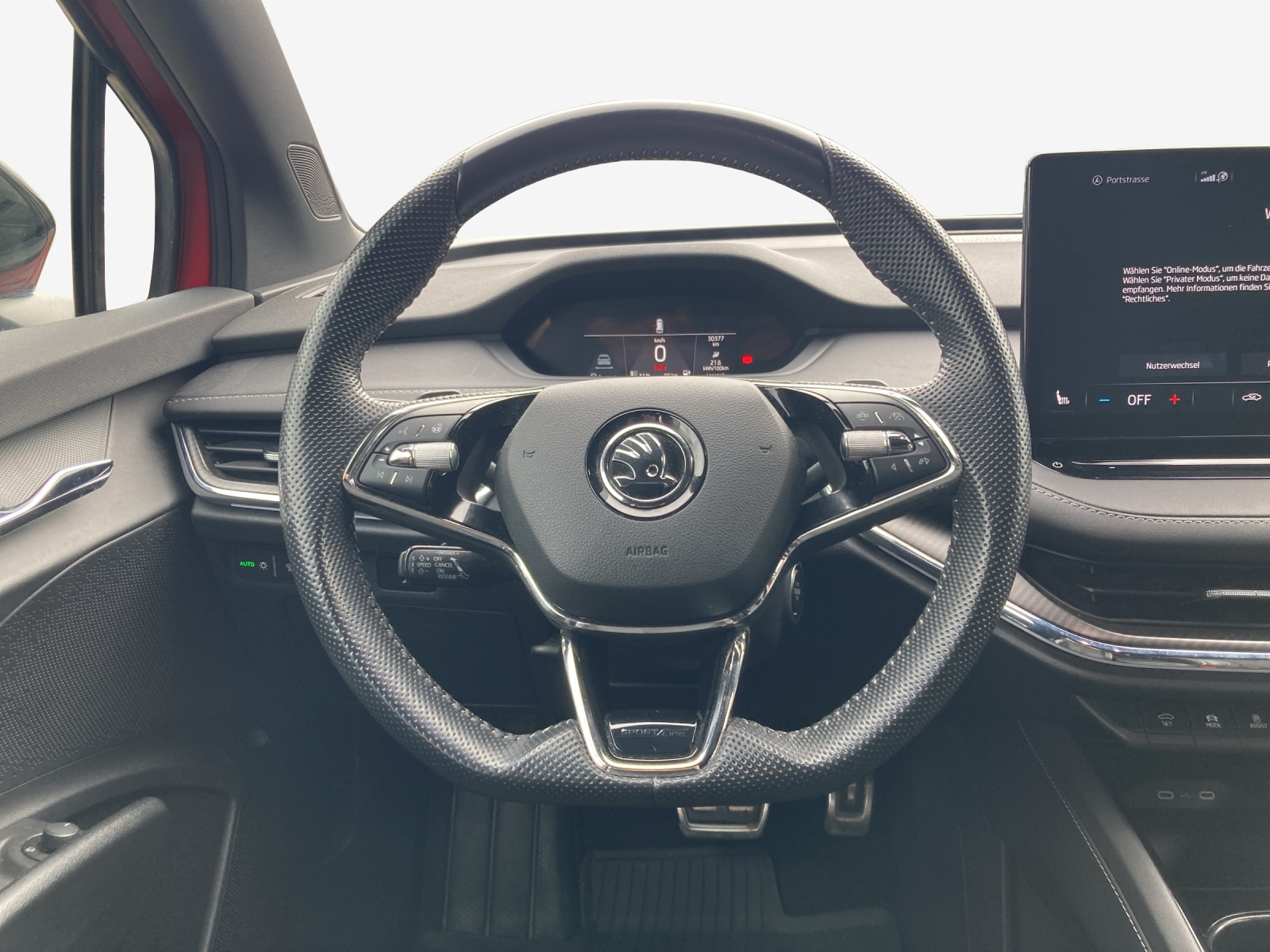 SKODA Enyaq iV 80x SportLine-image-10