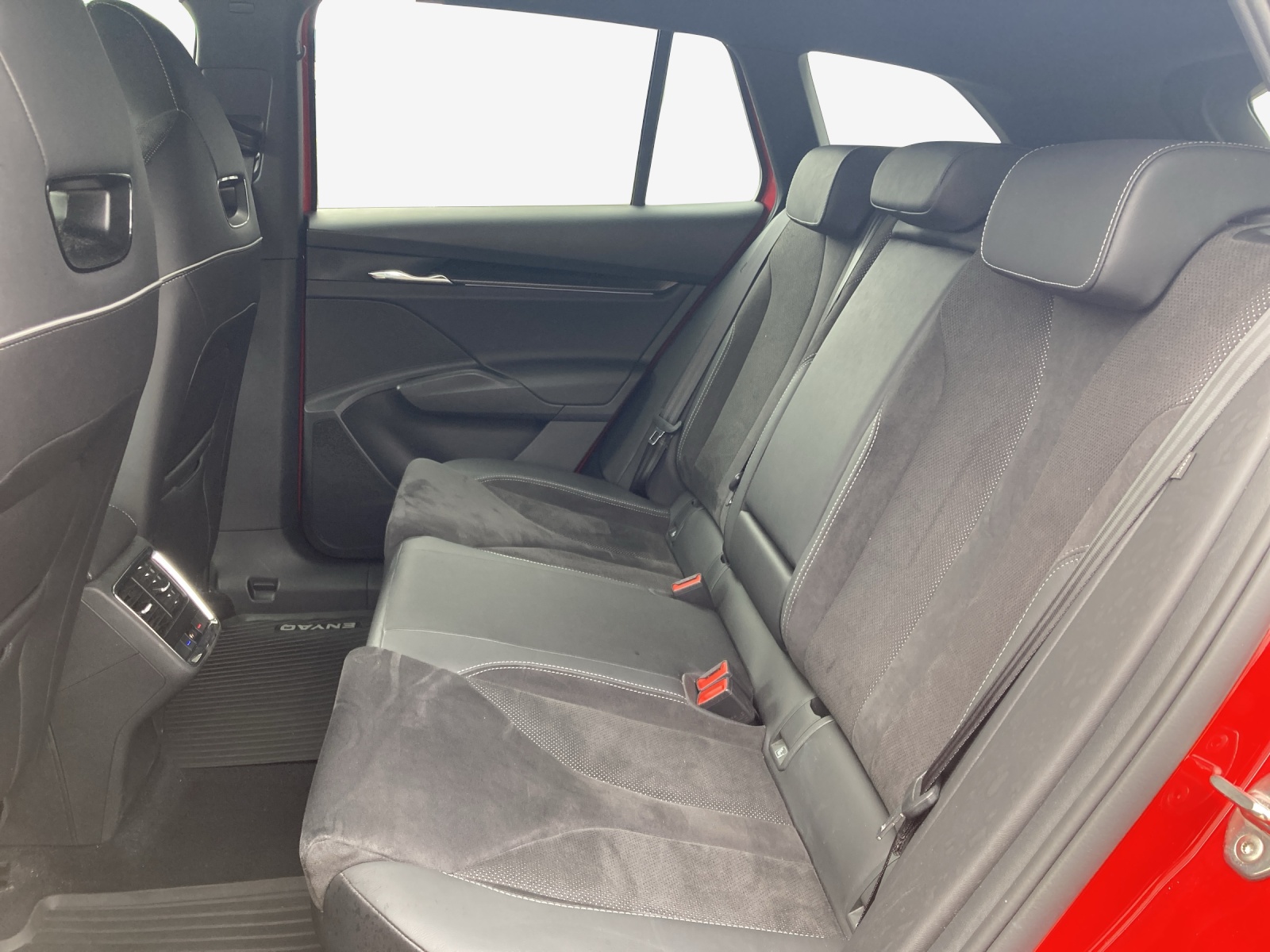 SKODA Enyaq iV 80x SportLine-image-12