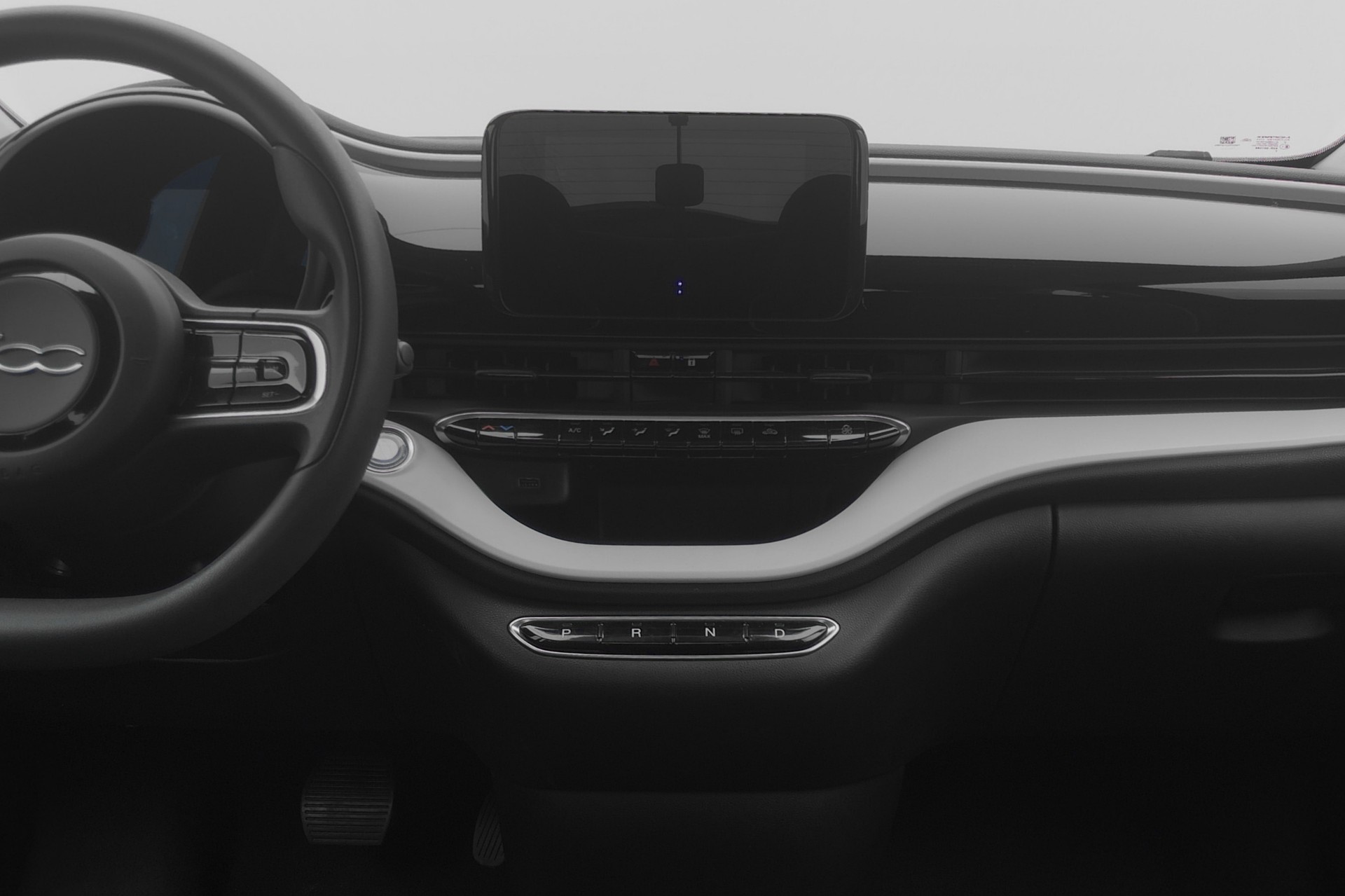FIAT 500 electric 70 kW Action-image-9