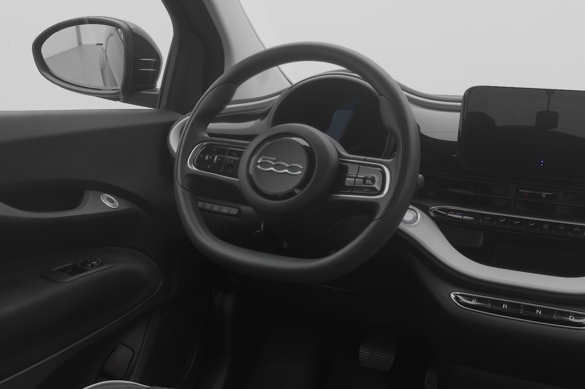 FIAT 500 electric 70 kW Action-image-5
