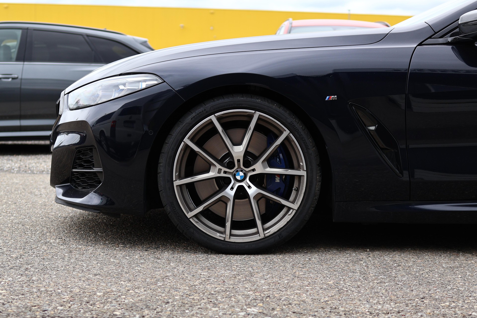 BMW M850i xDrive Coupé-image-14