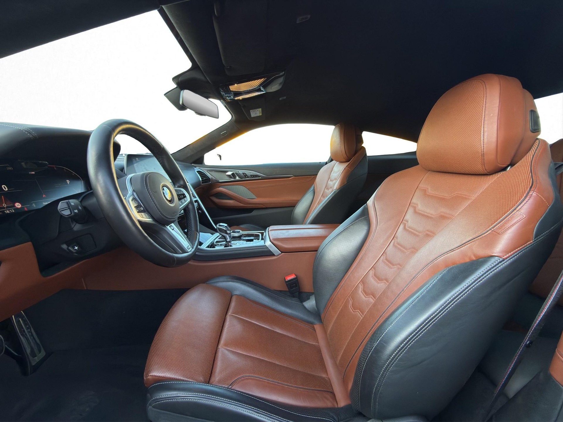 BMW M850i xDrive Coupé-image-15