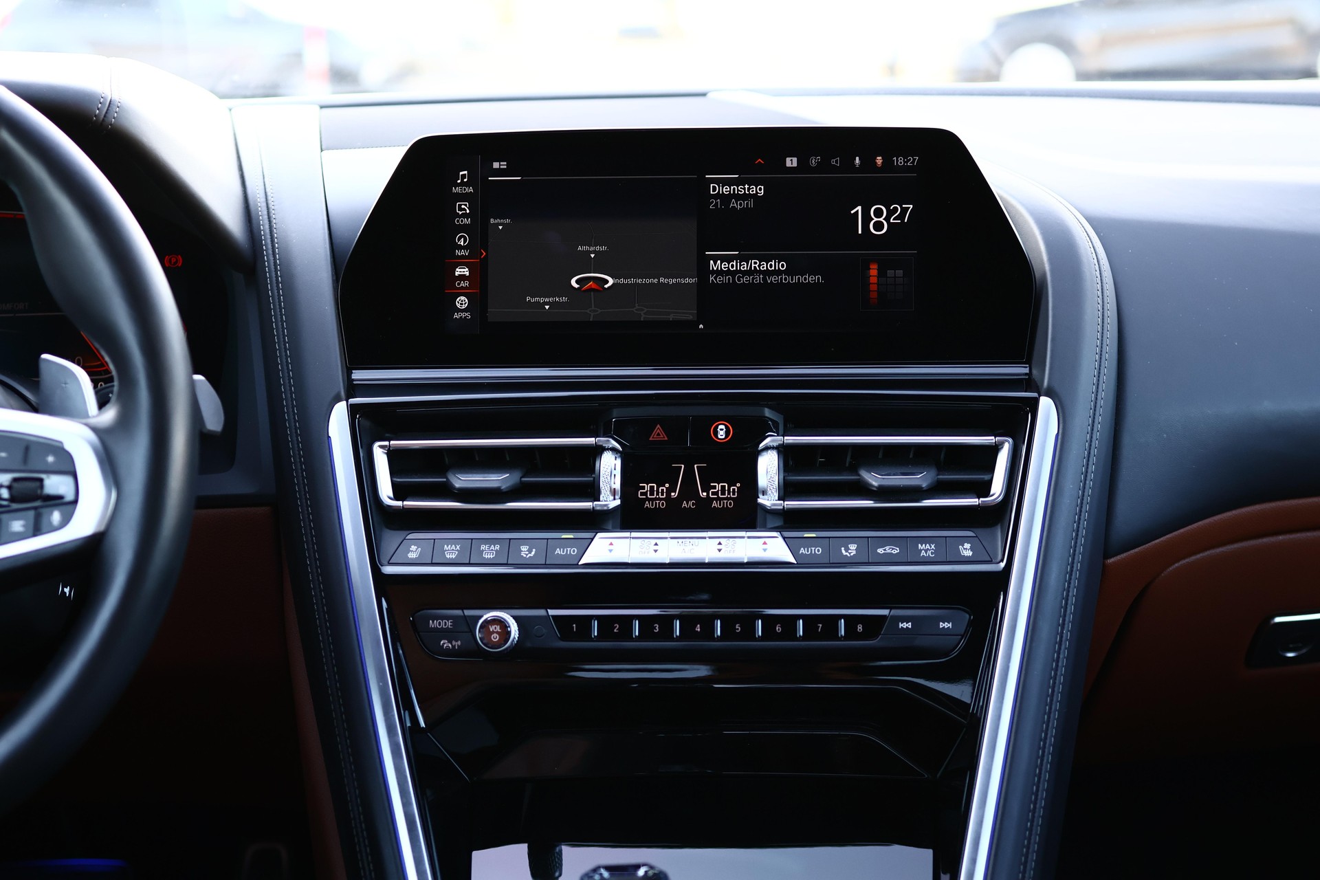 BMW M850i xDrive Coupé-image-22