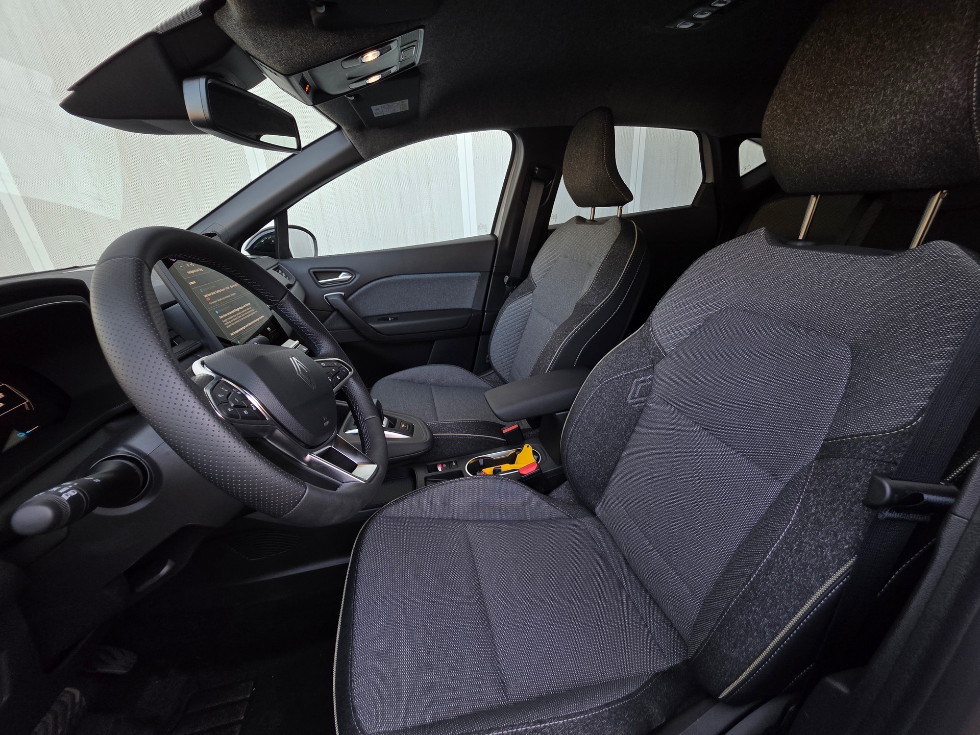 RENAULT Captur 1.8 E-Tech 160 Techno DHT-image-5