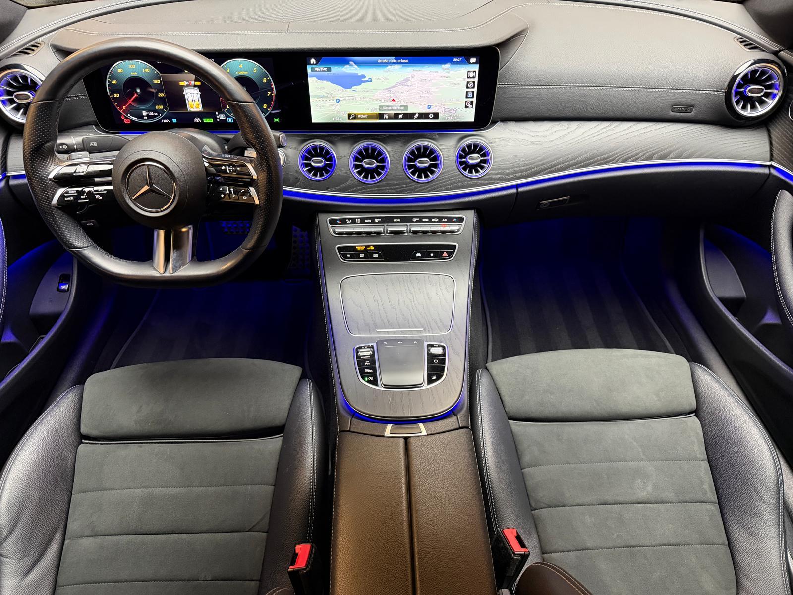 MERCEDES-BENZ E 200 AMG Line Coupé-image-12