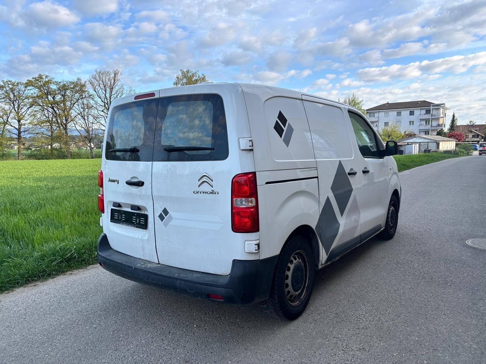 CITROEN Jumpy 1.6 BlueHDi 95 XS Attraction-image-9