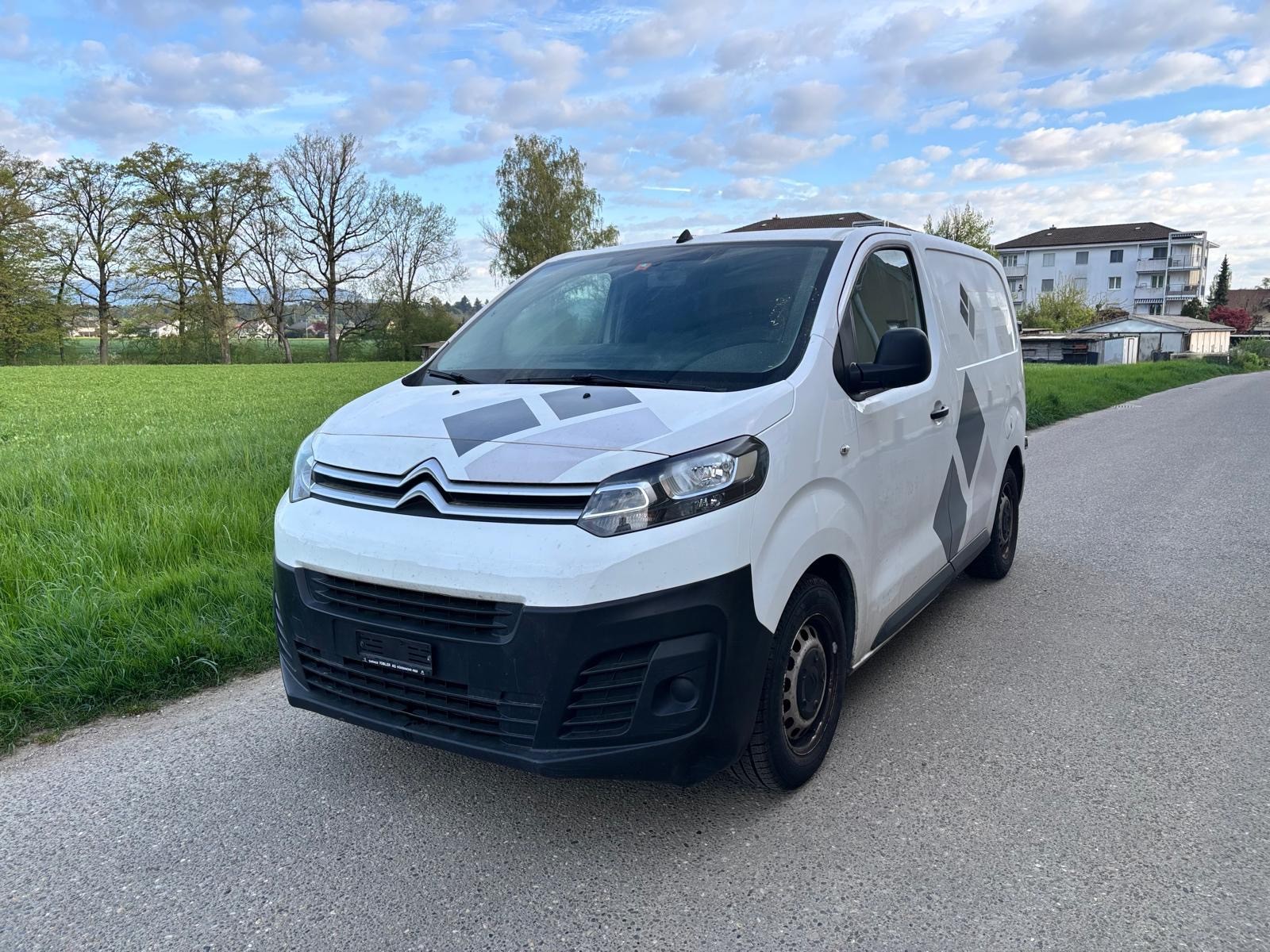 CITROEN Jumpy 1.6 BlueHDi 95 XS Attraction-image-0