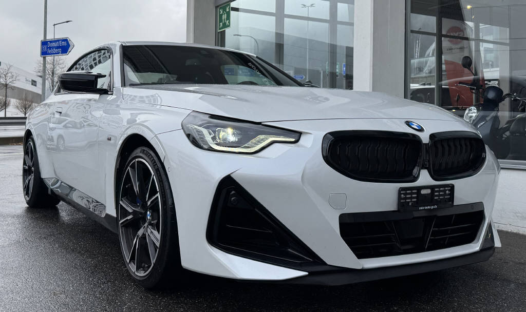 BMW M240i xDrive Steptronic-image-0