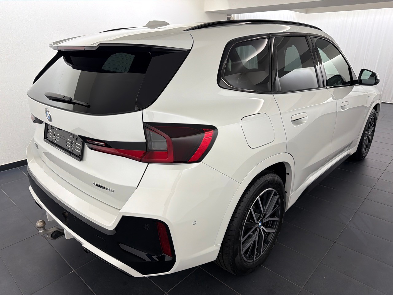 BMW X1 sDrive 18i M Sport-image-2