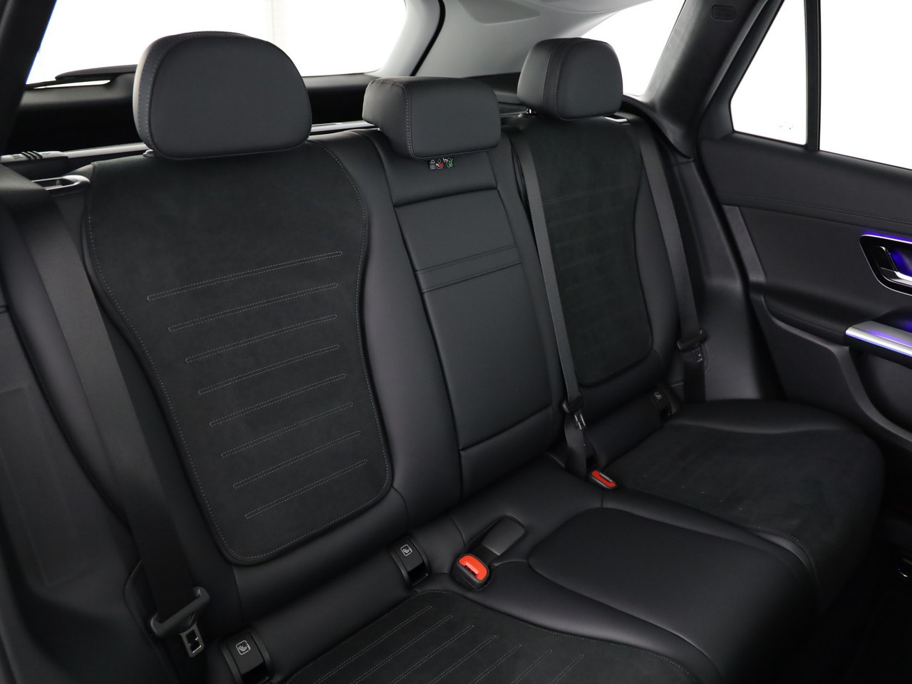 MERCEDES-BENZ GLC 200 4Matic 9G-Tronic-image-12