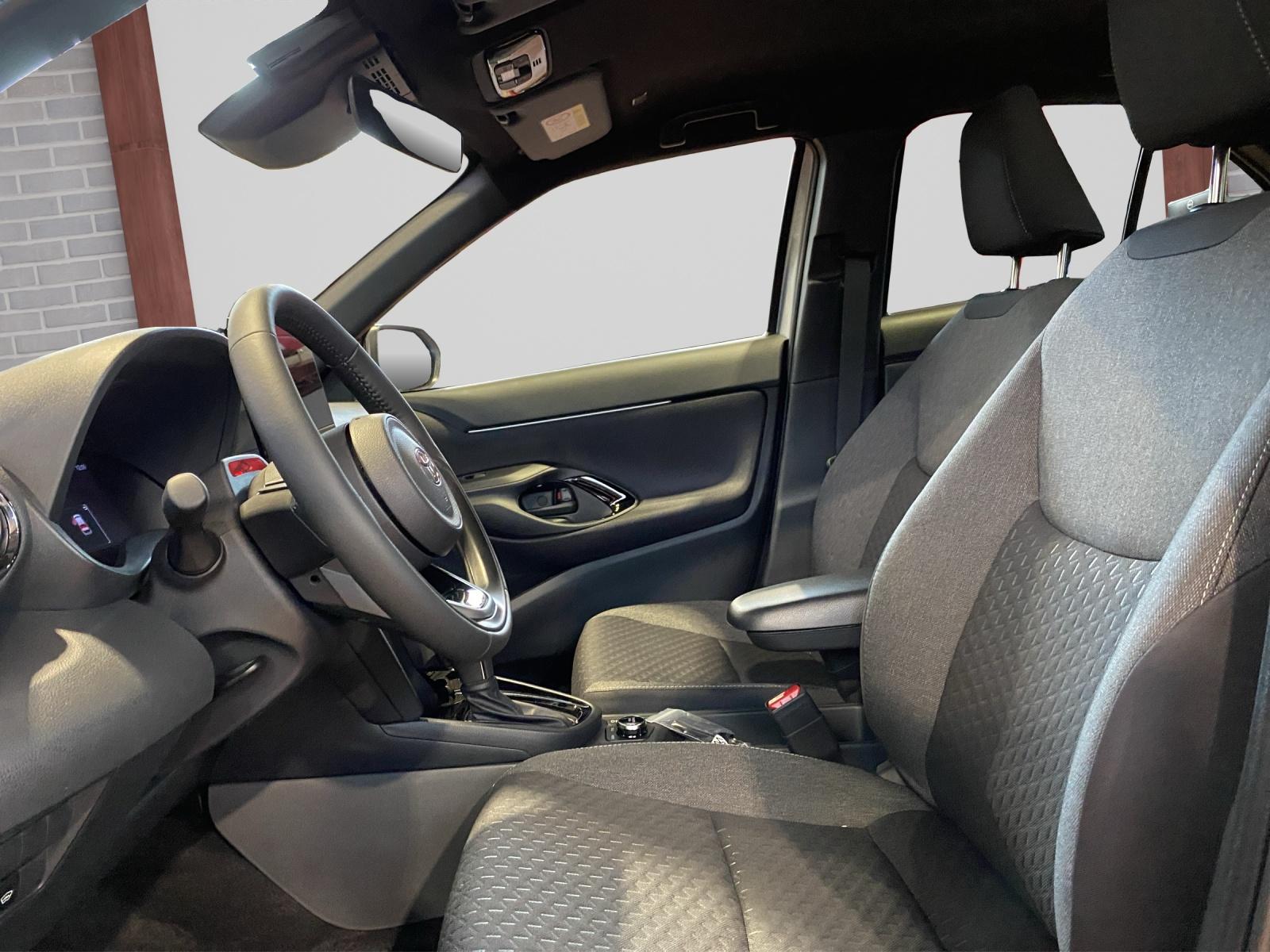 TOYOTA Yaris Cross 1.5 VVT-i HSD Trend AWD-i-image-7
