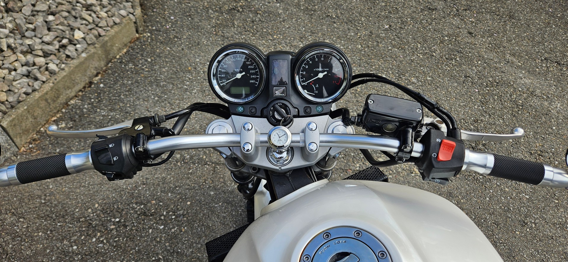 HONDA CB 900 Hornet-image-7