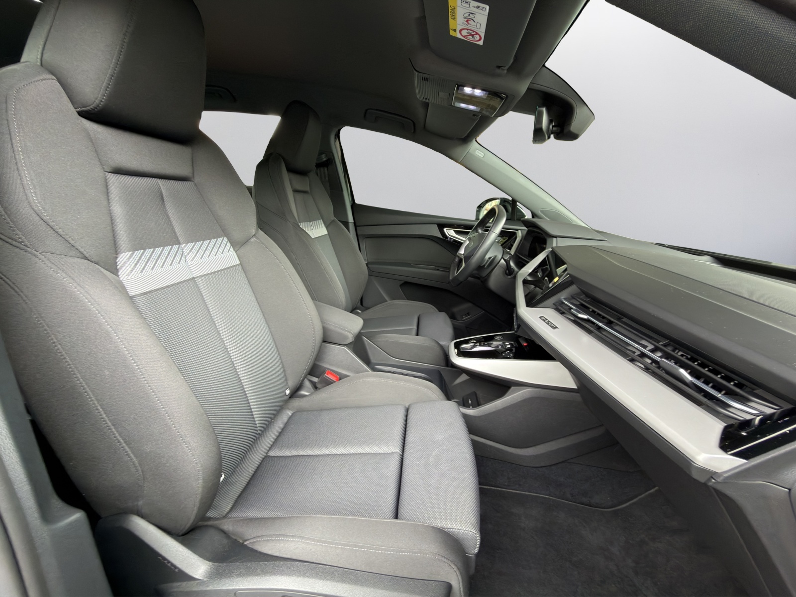 AUDI Q4 e-tron 40-image-13