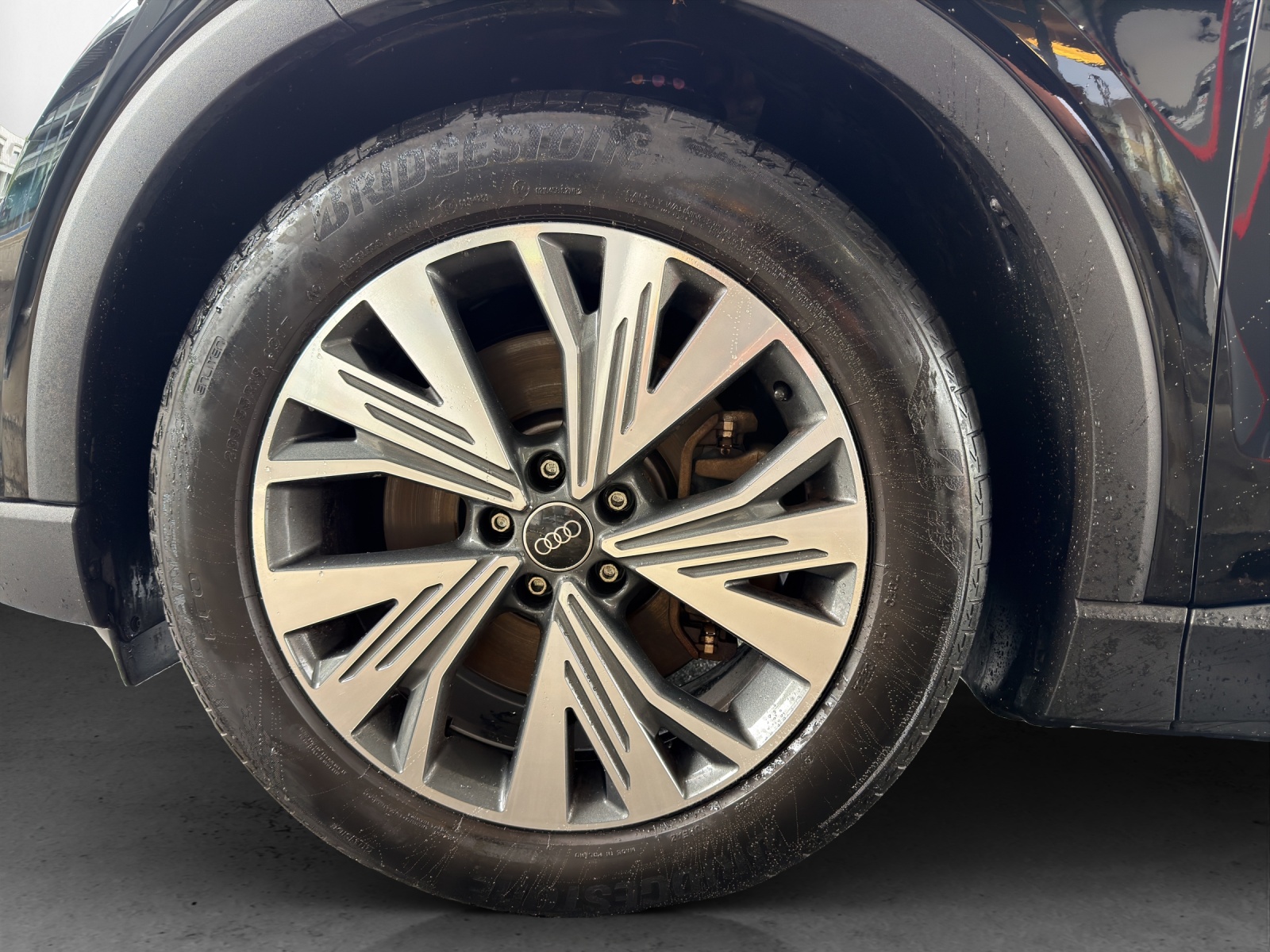 AUDI Q4 e-tron 40-image-12