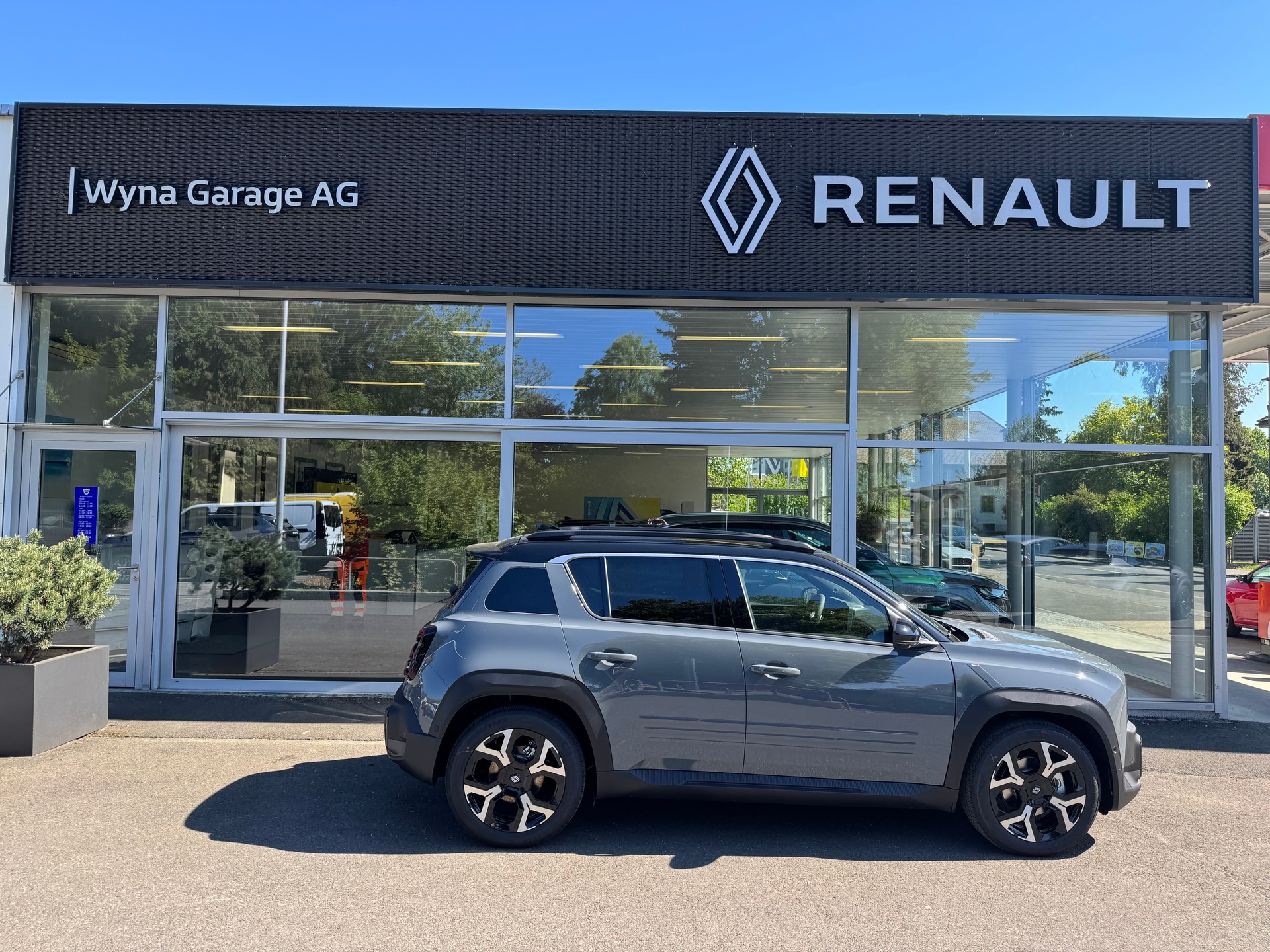 RENAULT R4 E-Tech Comfort Range 52 kWh Techno