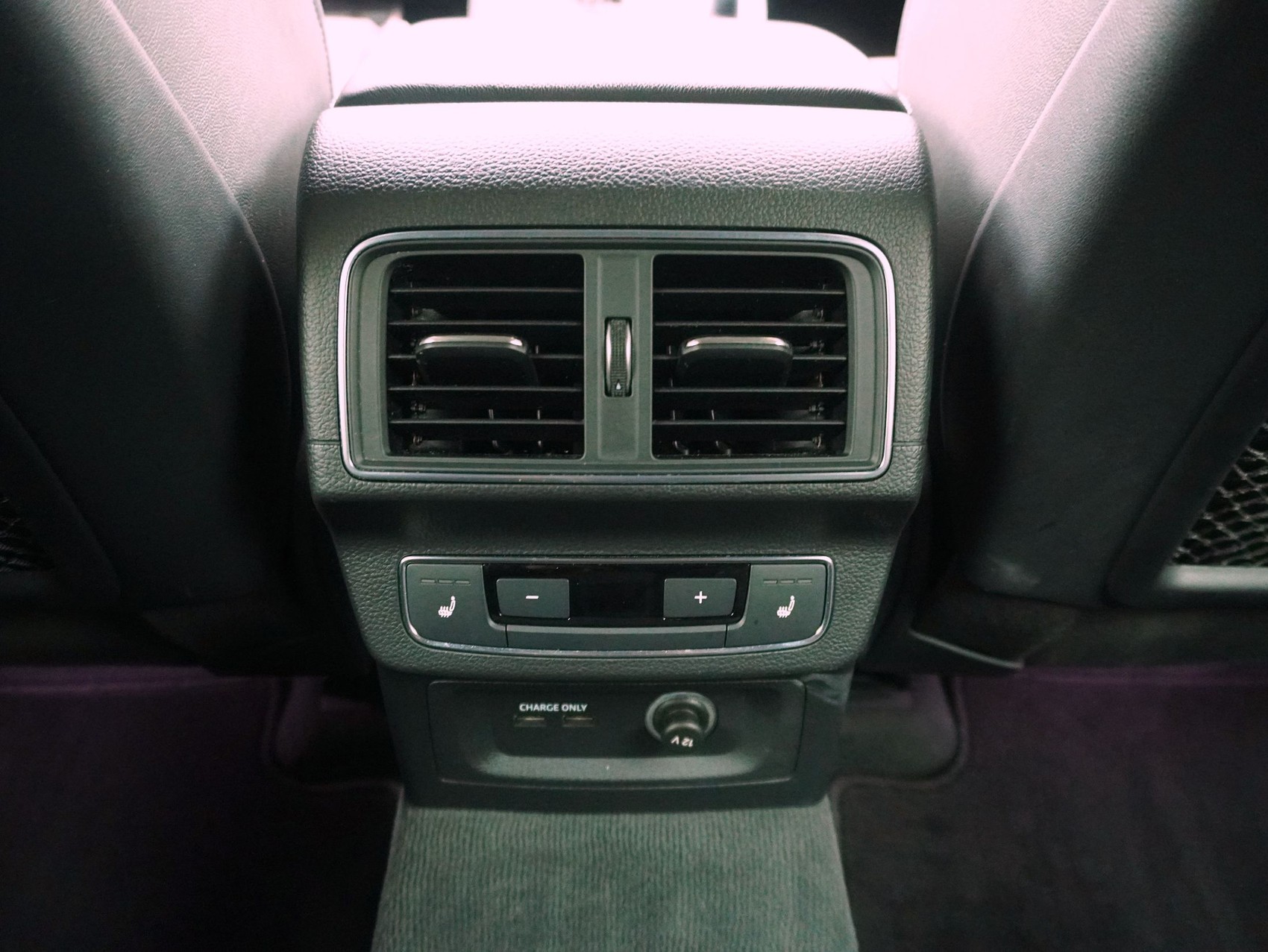 AUDI Q5 45 TFSI S line quattro S-Tronic-image-10