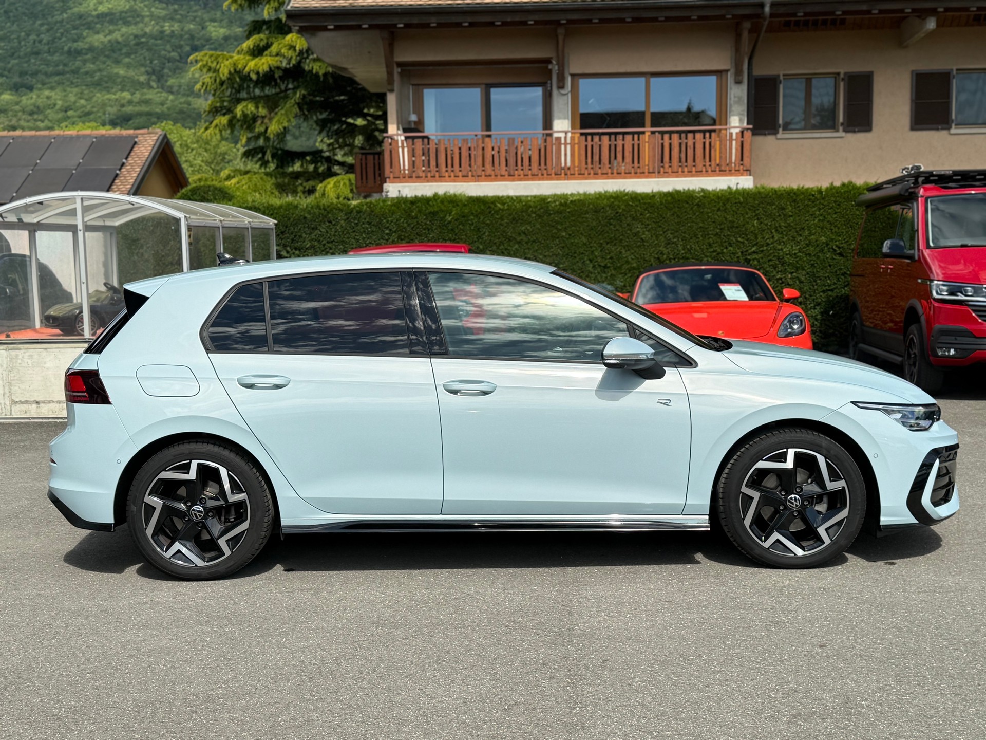 VW Golf 1.5 e TSI mHEV R-Line DSG-image-11