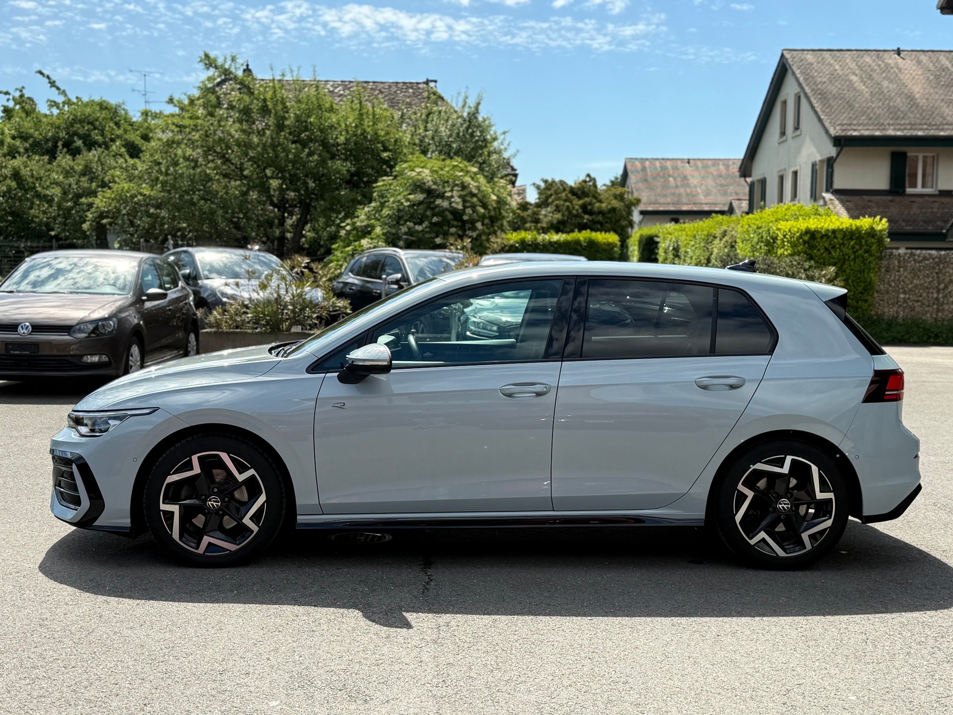 VW Golf 1.5 e TSI mHEV R-Line DSG-image-12