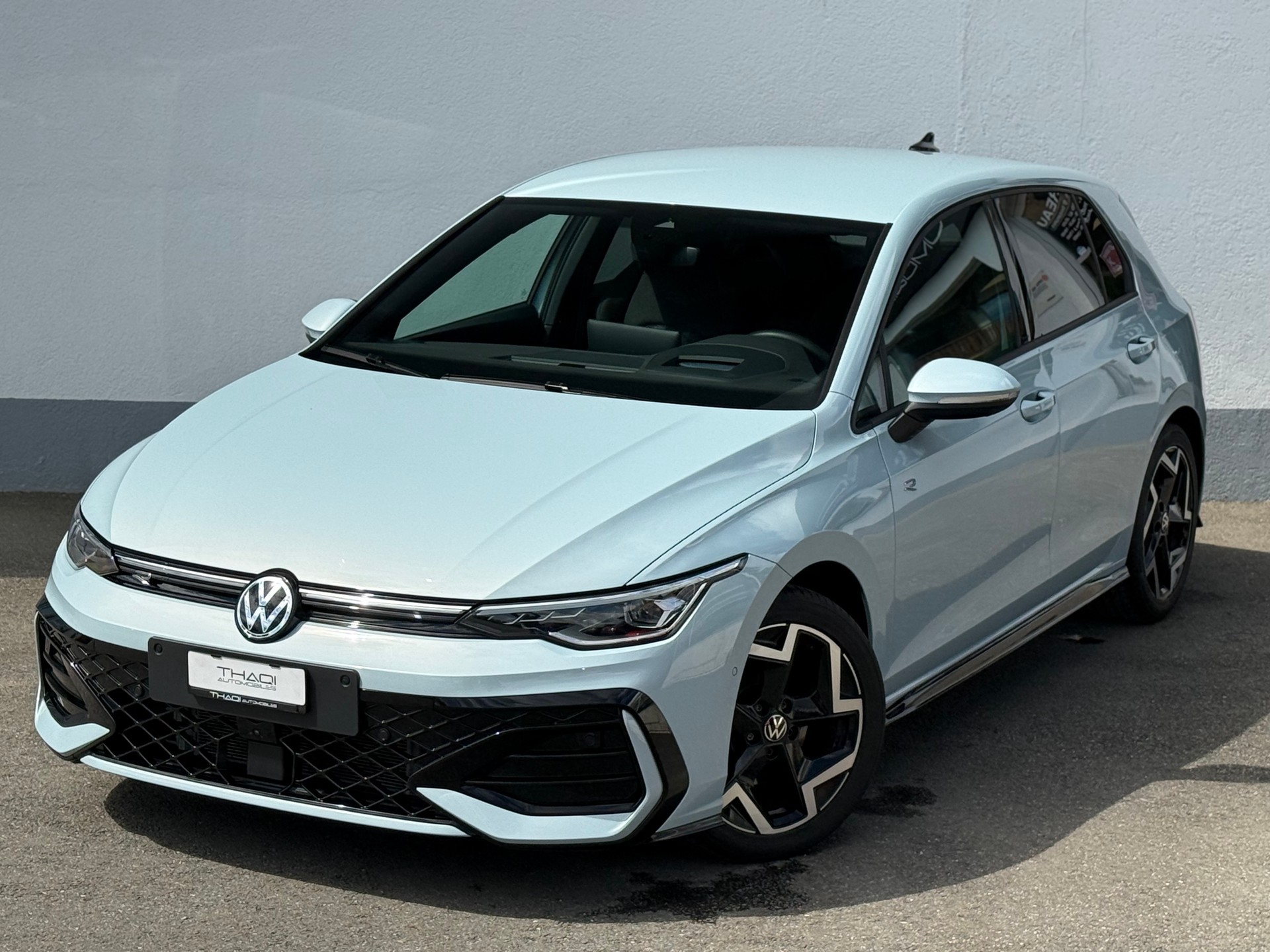 VW Golf 1.5 e TSI mHEV R-Line DSG-showroom-element-1