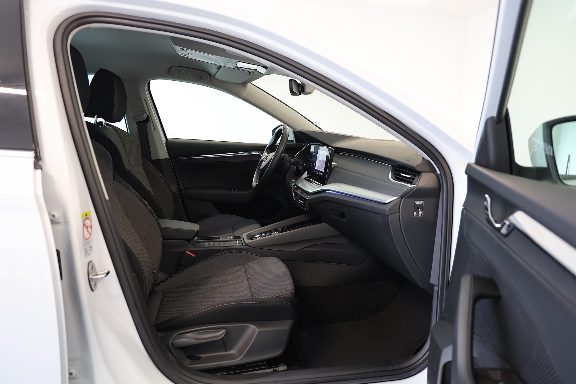 SKODA Octavia Combi 2.0 TDI DSG Style-image-11