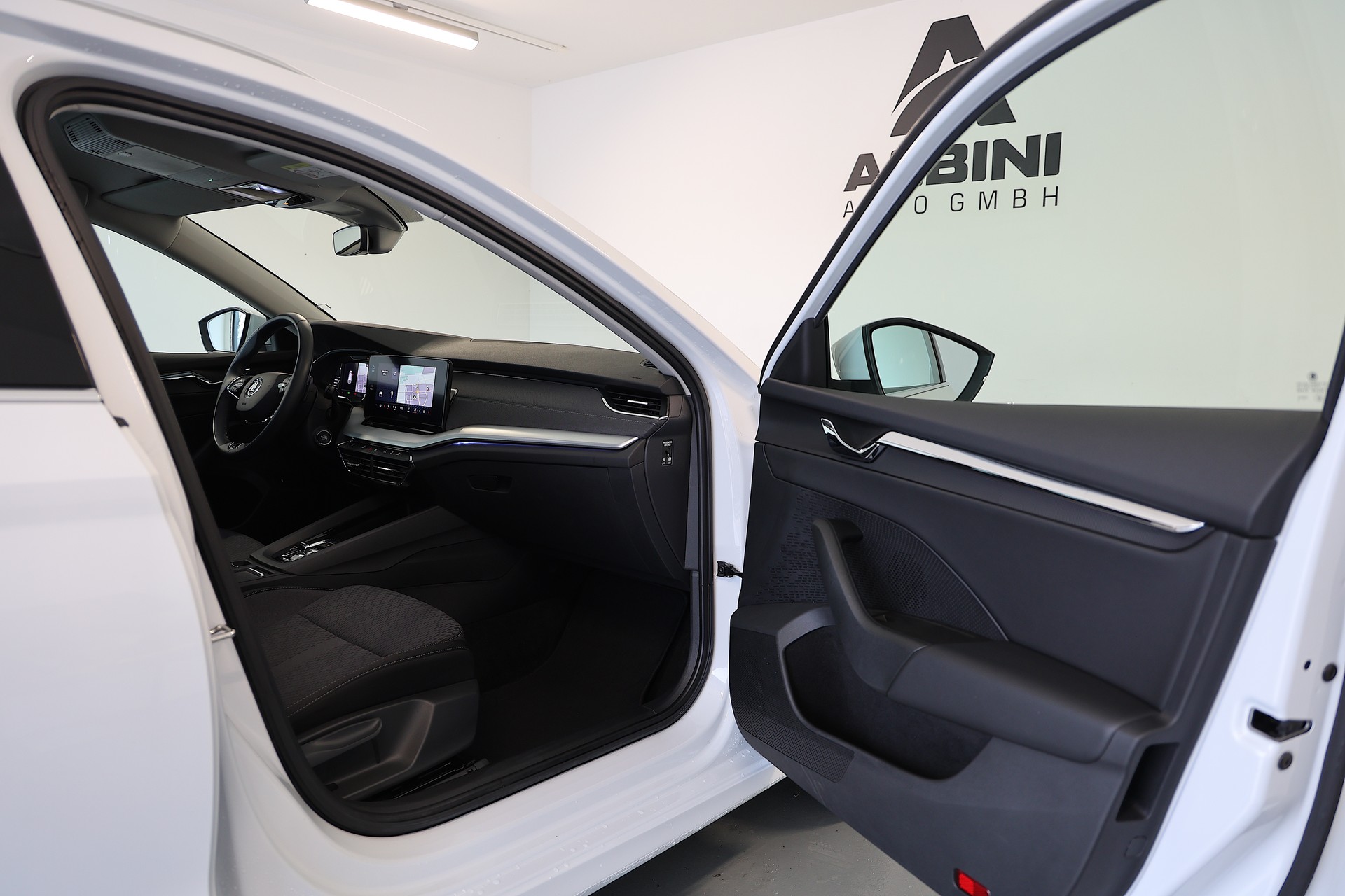 SKODA Octavia Combi 2.0 TDI DSG Style-image-10
