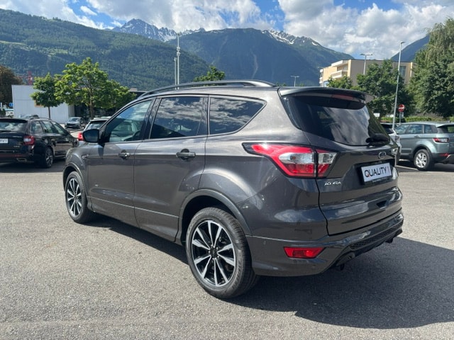 FORD Kuga 2.0 TDCi ST Line High 4WD-image-2