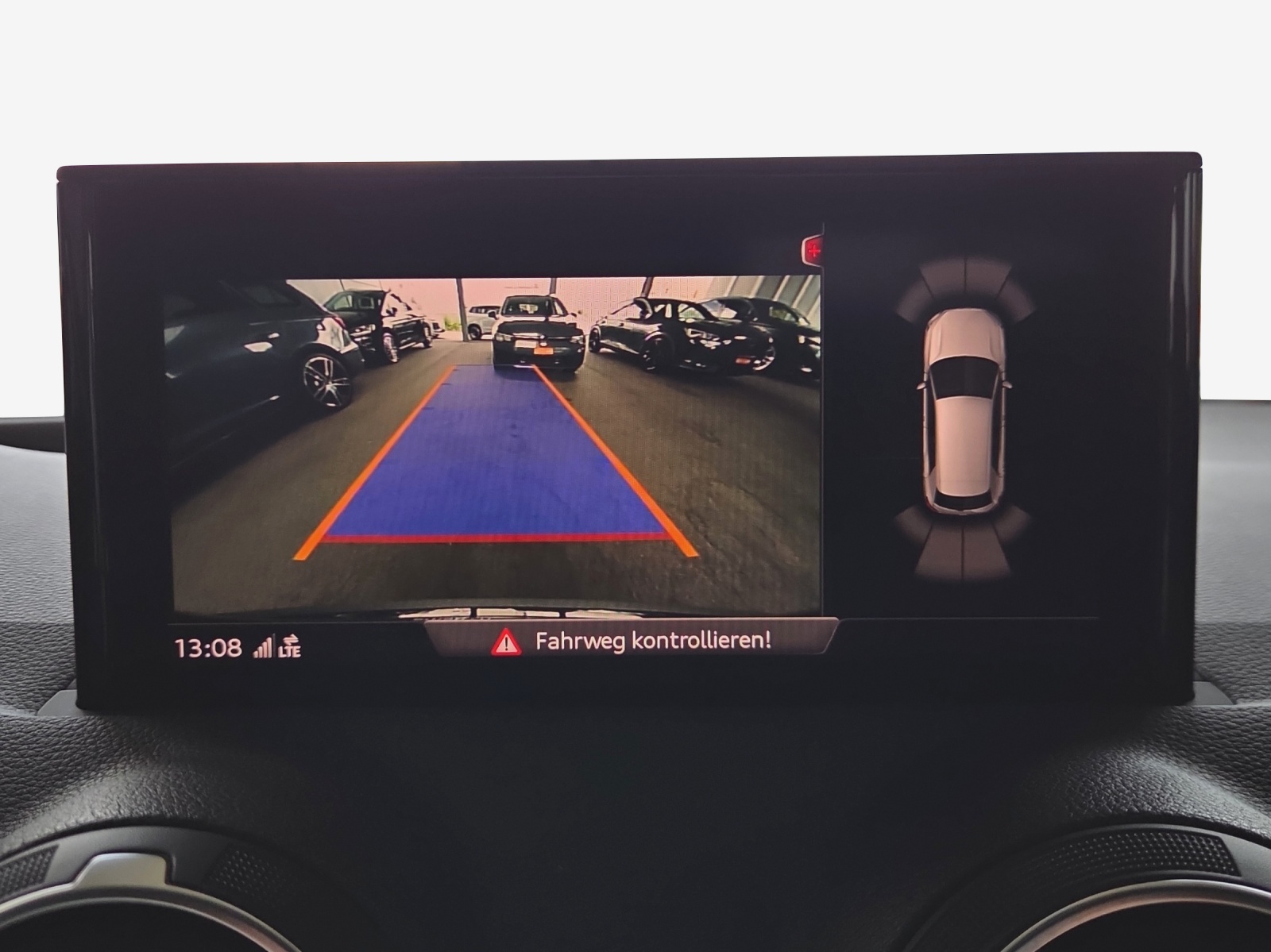 AUDI Q2 30 TFSI-image-15