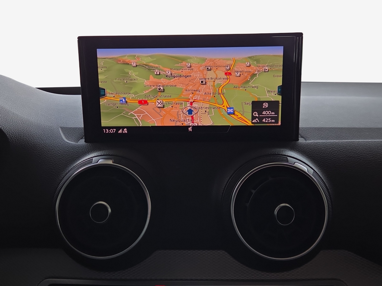 AUDI Q2 30 TFSI-image-10