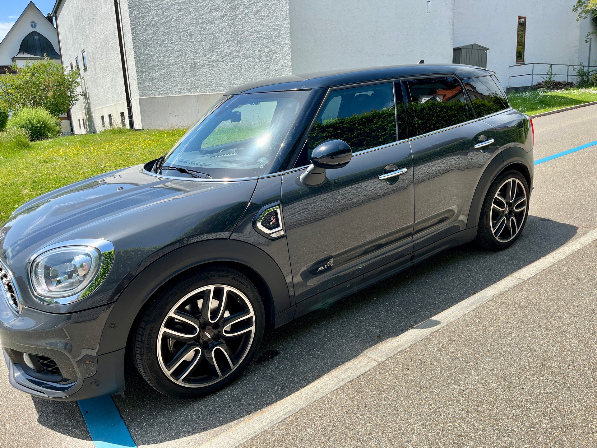 MINI 2.0i Cooper S ALL4-image-2