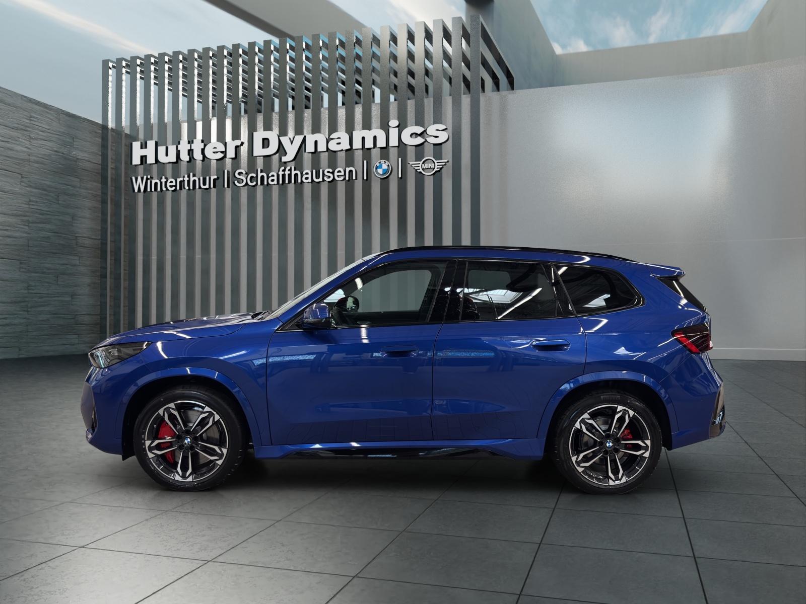 BMW iX1 30 xDrive-image-7