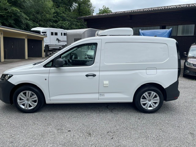 VW Caddy Cargo 2.0TDI 4Motion-image-1