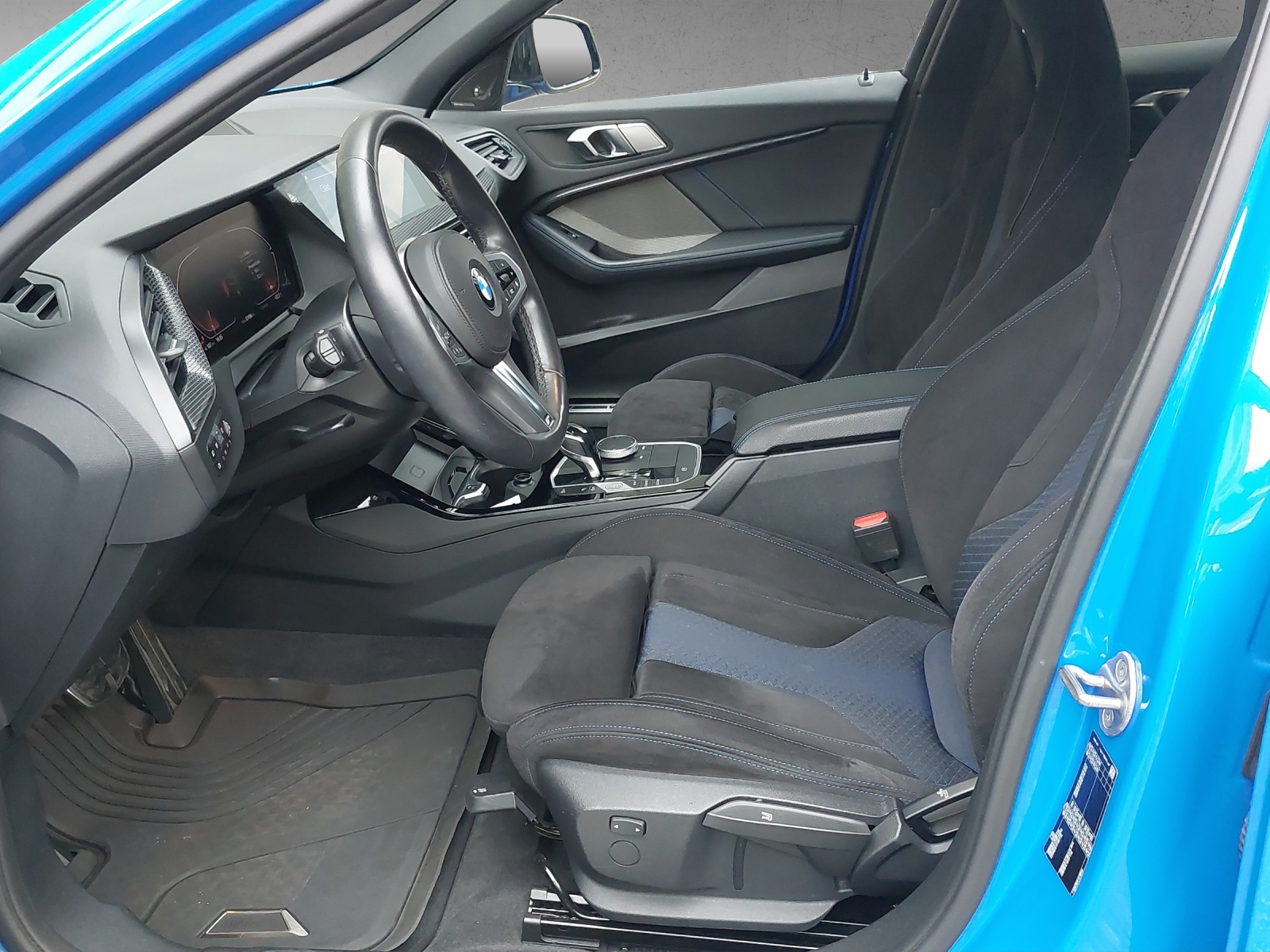 BMW 118i M Sport Steptronic-image-15