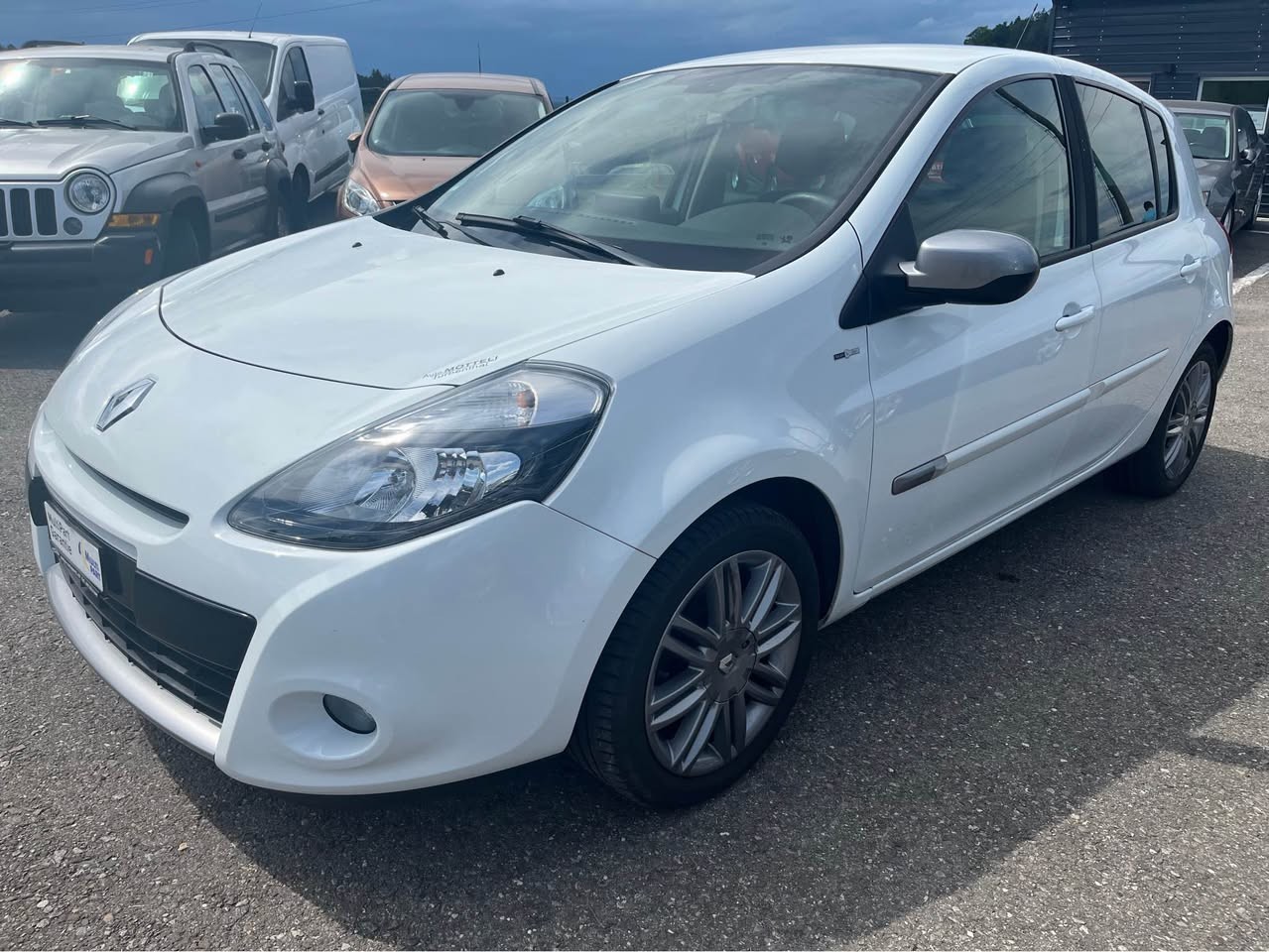 RENAULT Clio 1.2 16V Turbo Night&Day-image-2