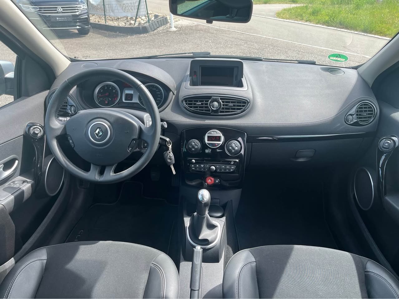 RENAULT Clio 1.2 16V Turbo Night&Day-image-7