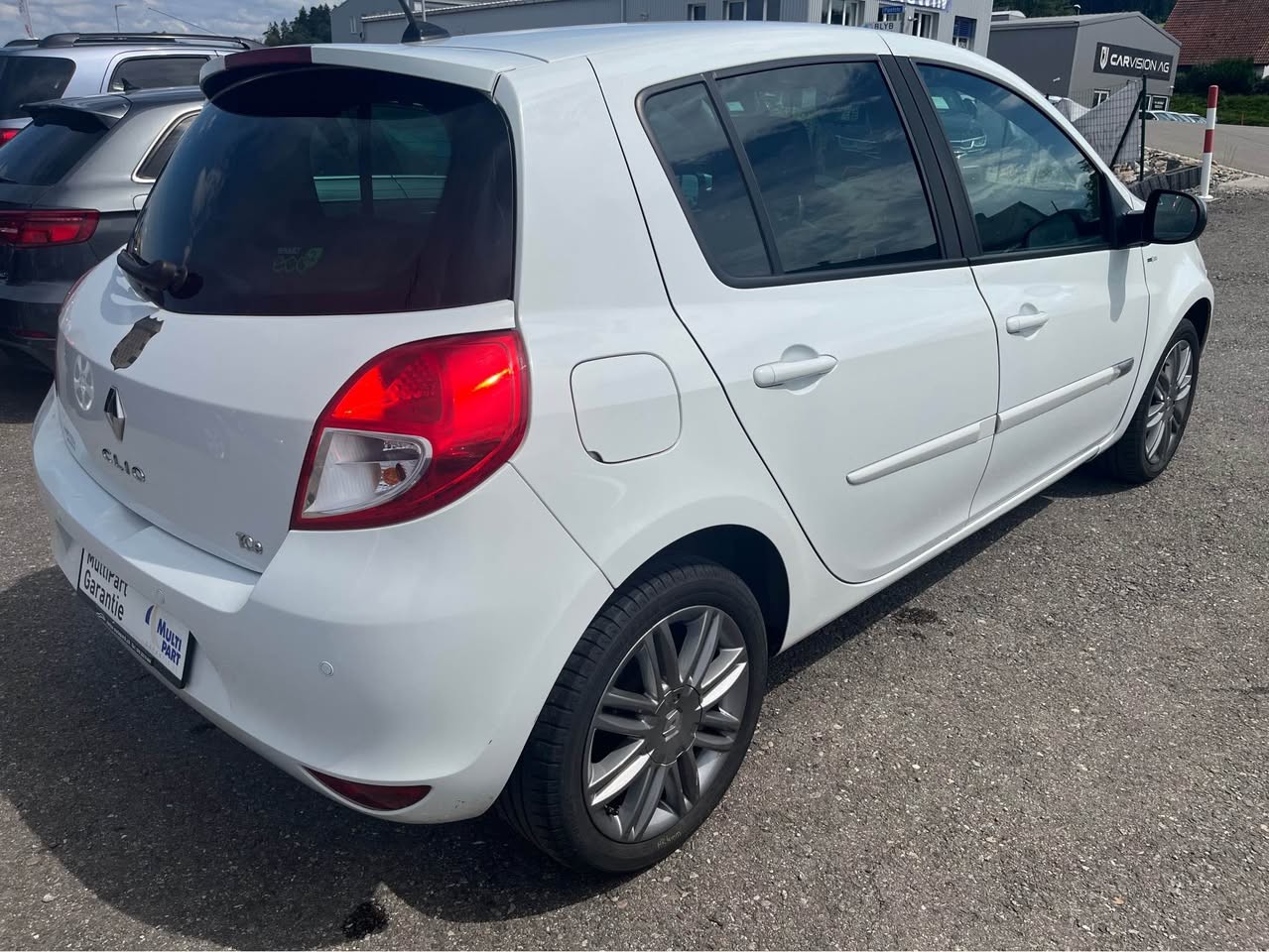 RENAULT Clio 1.2 16V Turbo Night&Day-image-5