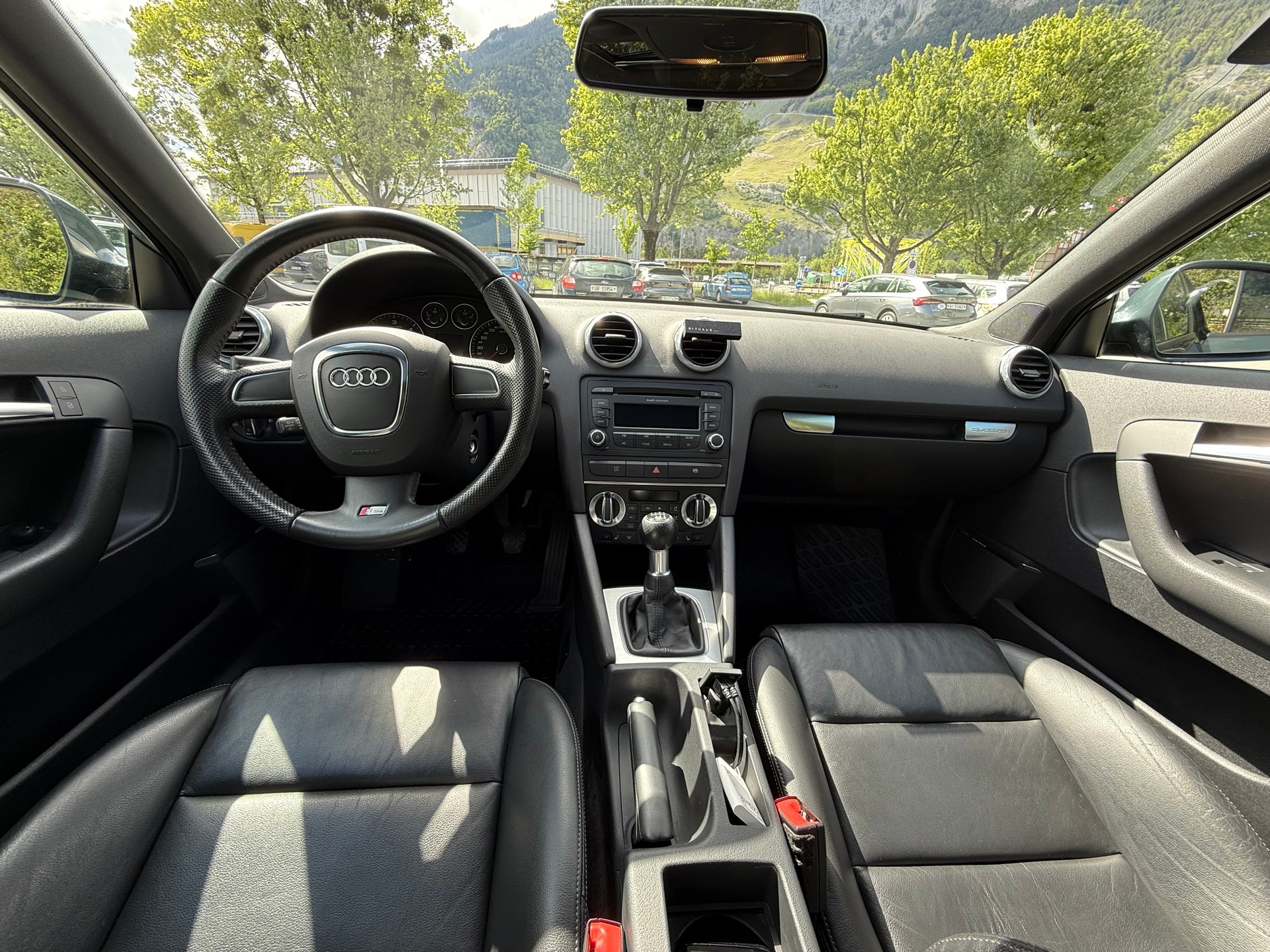 AUDI 2.0 TDI 170 Ambition quattro-image-4