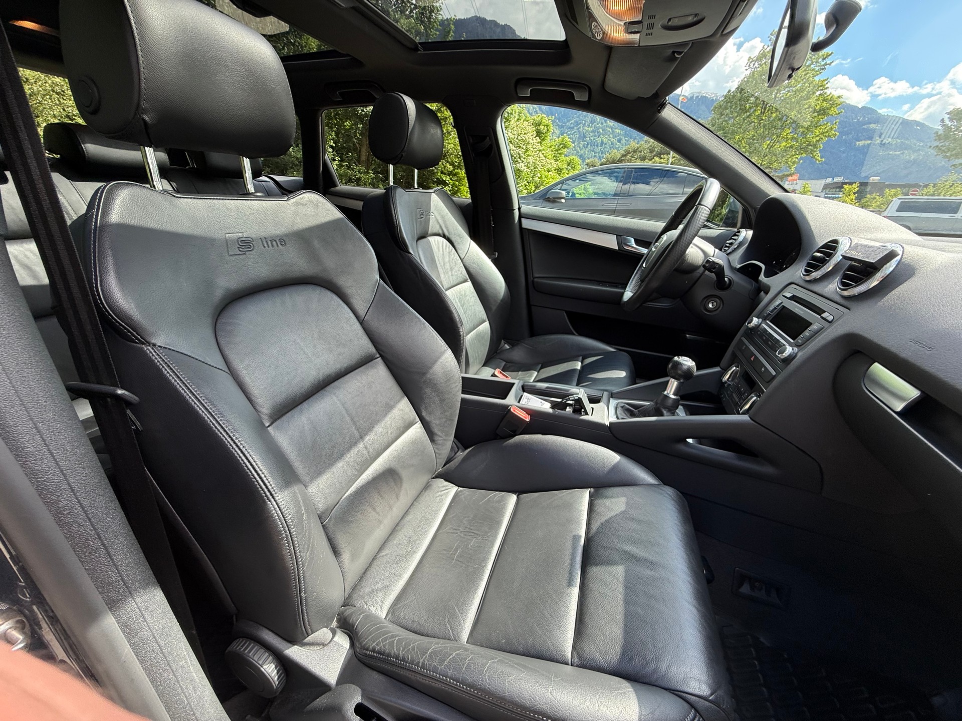 AUDI 2.0 TDI 170 Ambition quattro-image-2