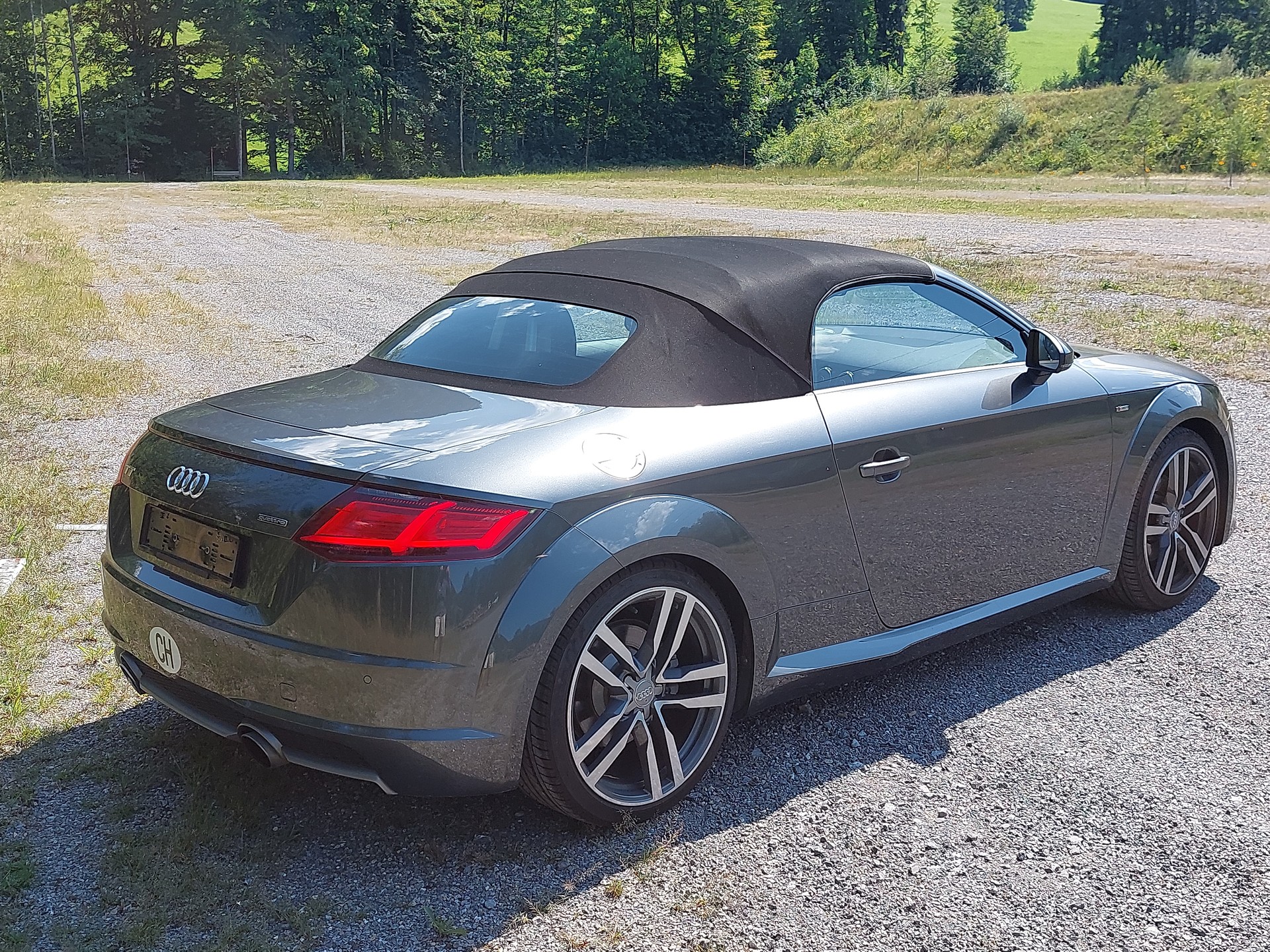 AUDI 2.0 TT roadster quattro S-Tronic-image-3