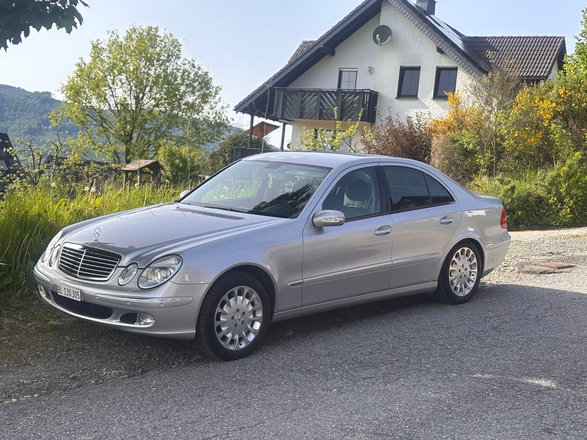 MERCEDES-BENZ E 320 Elegance Automatik-image-2