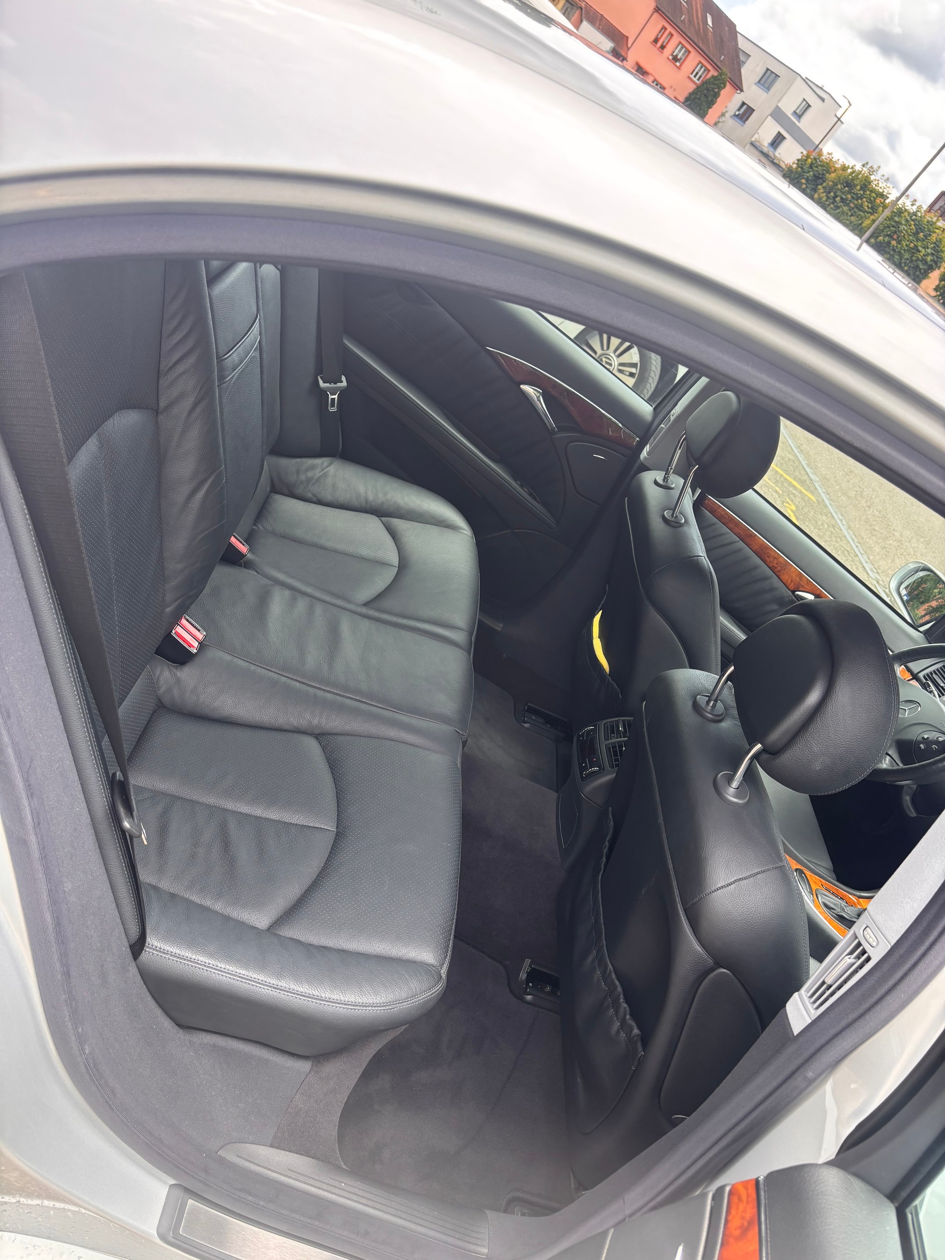 MERCEDES-BENZ E 320 Elegance Automatik-image-5