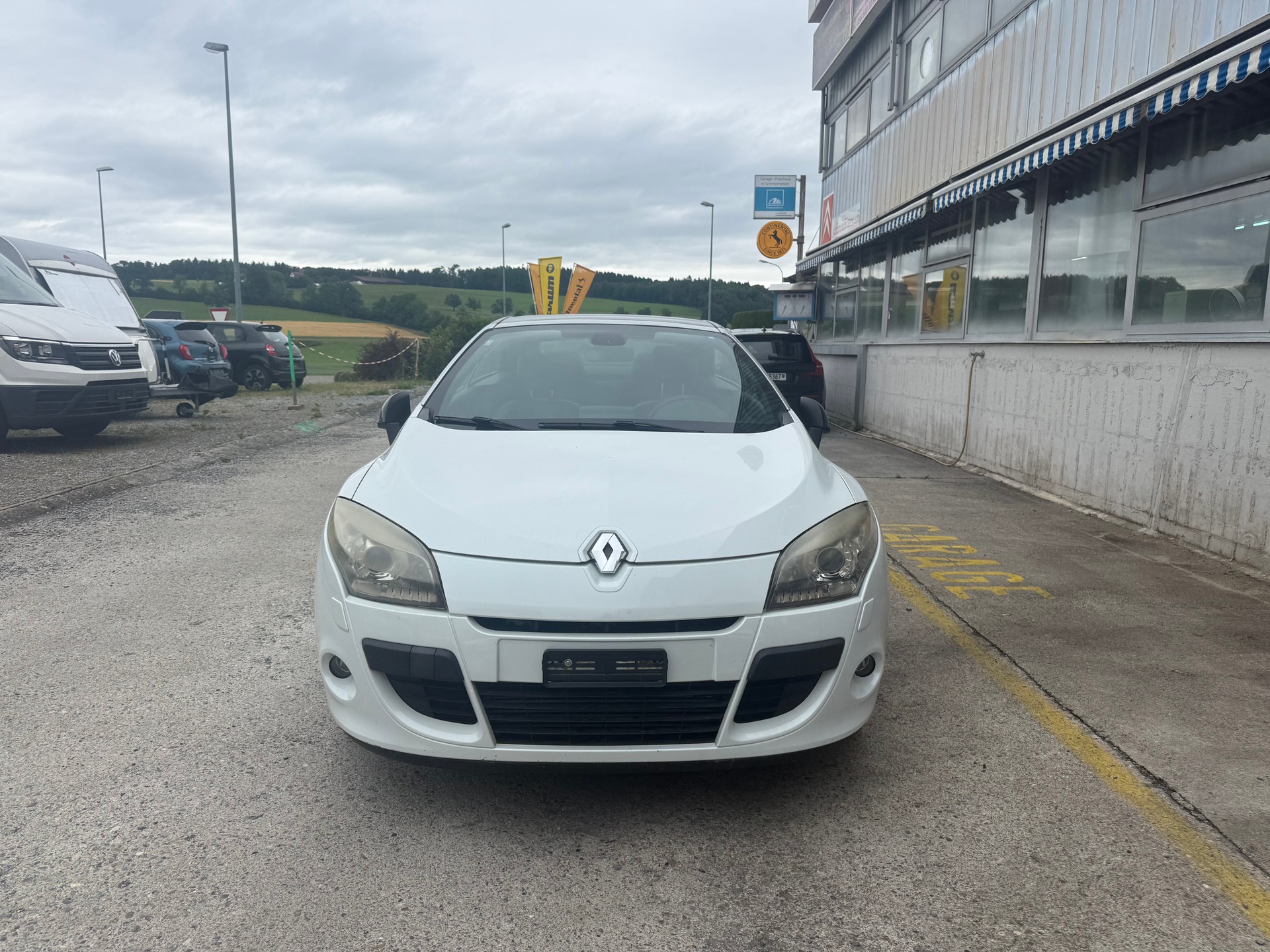RENAULT Mégane CC 1.4 16V Turbo Dynamique-image-0