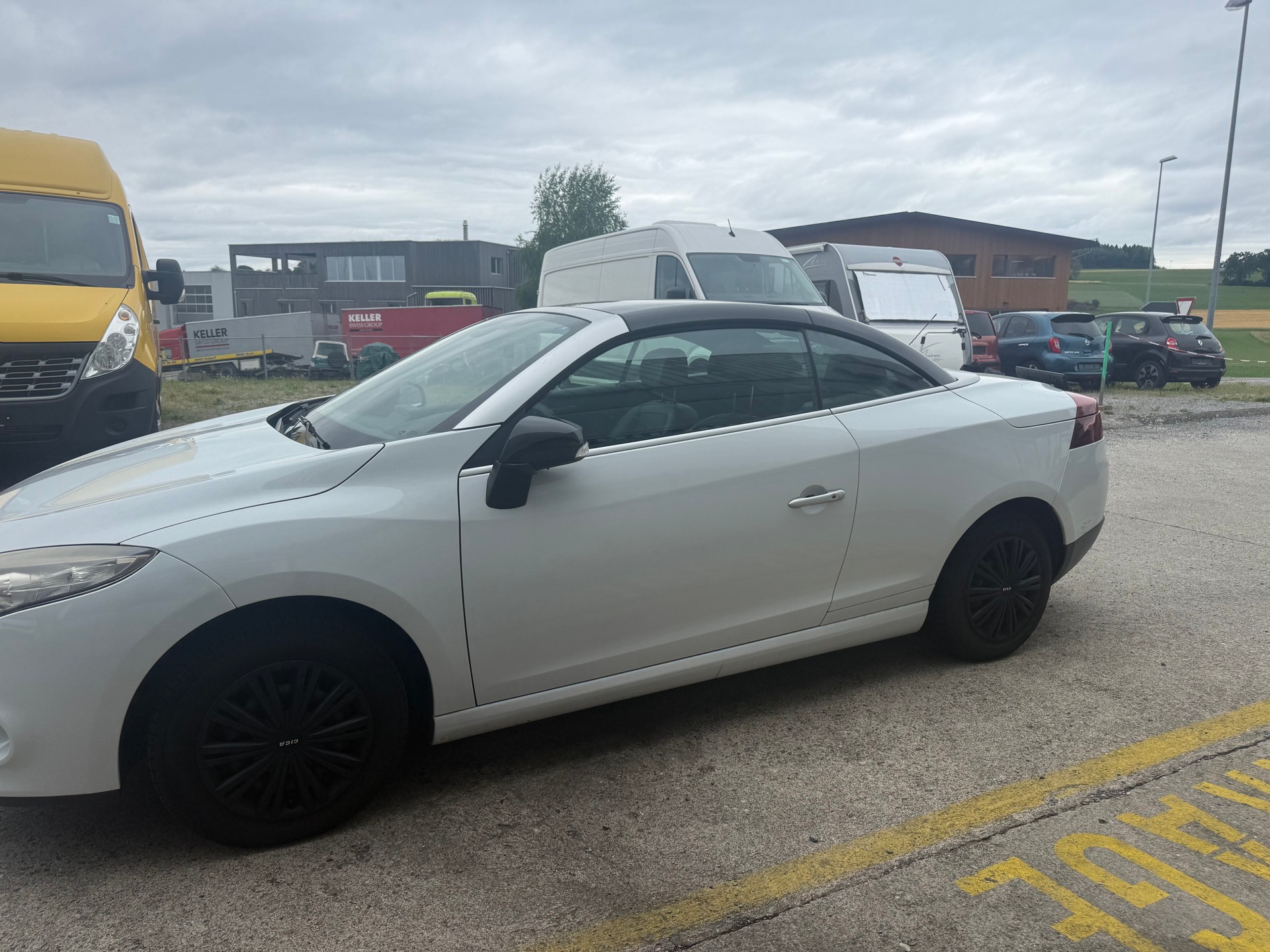 RENAULT Mégane CC 1.4 16V Turbo Dynamique-image-1