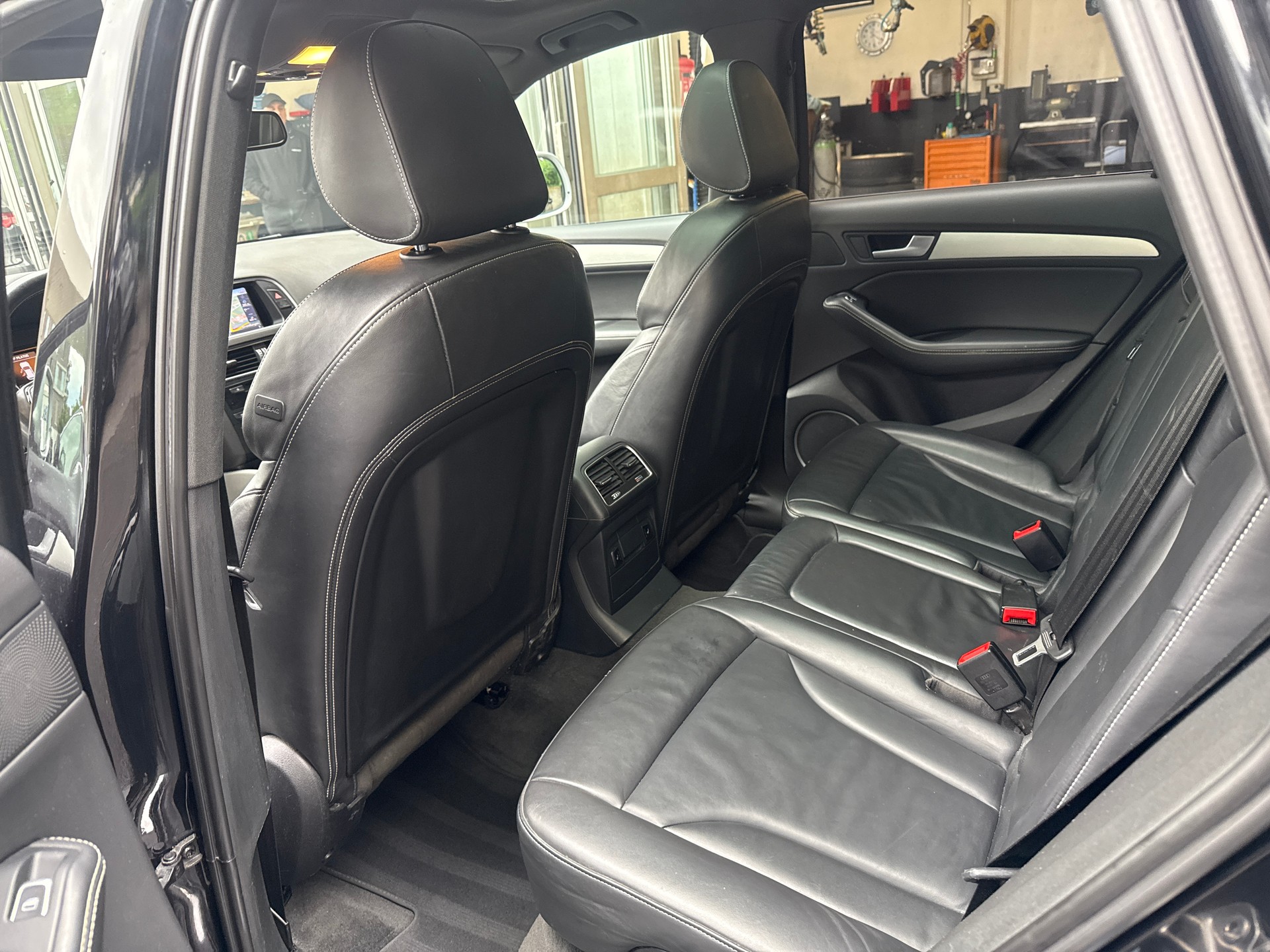 AUDI SQ5 3.0 TDI quattro tiptronic-image-8