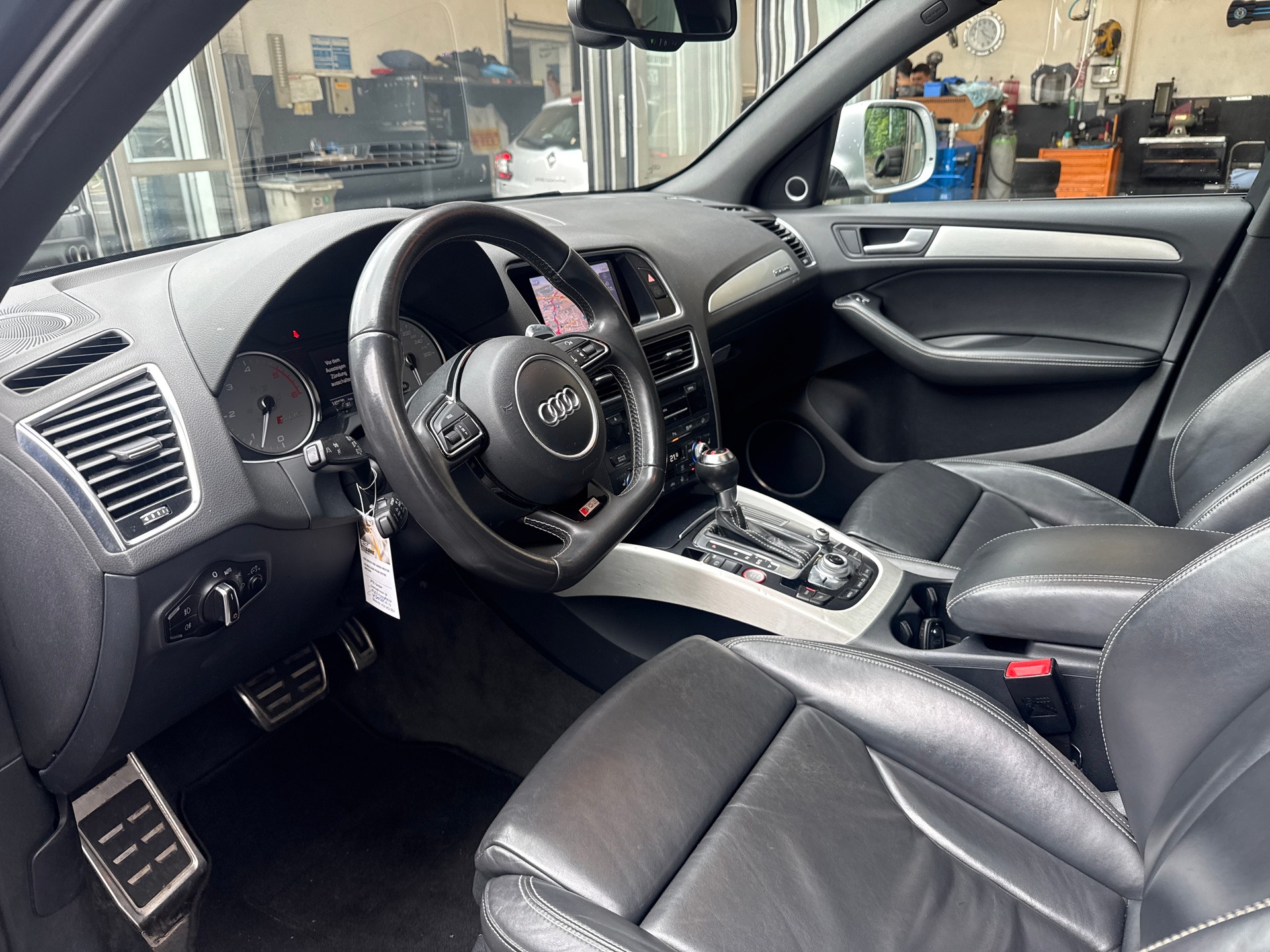 AUDI SQ5 3.0 TDI quattro tiptronic-image-4